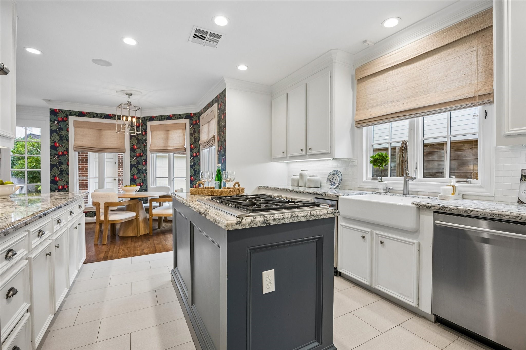 3111 Carnegie Street, Houston, TX 77005