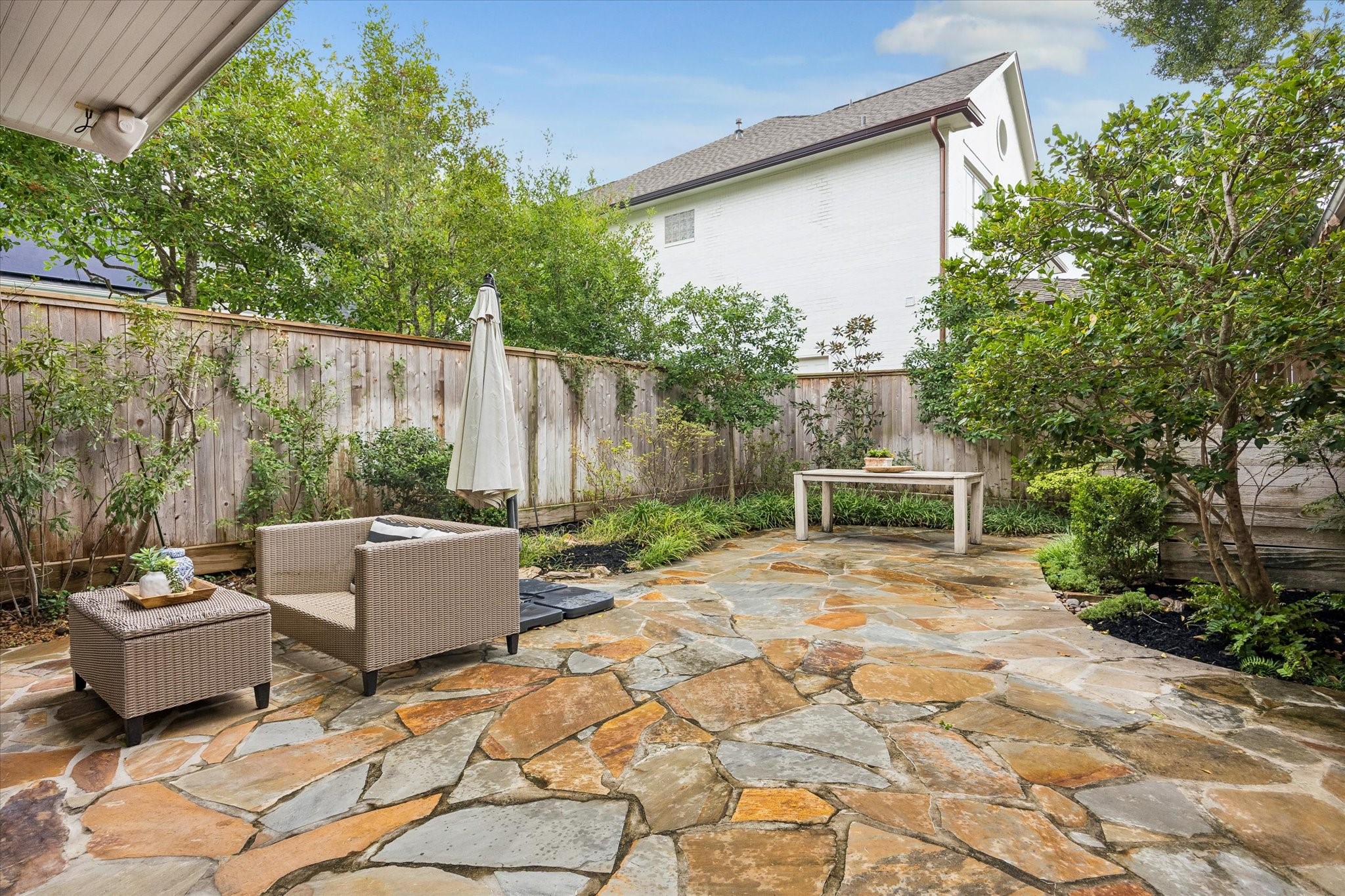 3111 Carnegie Street, Houston, TX 77005