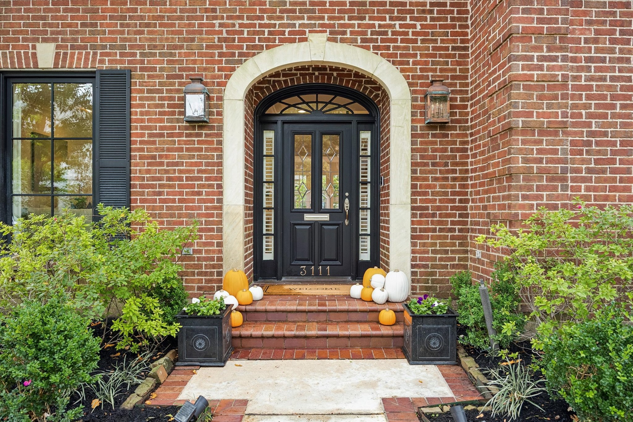 3111 Carnegie Street, Houston, TX 77005