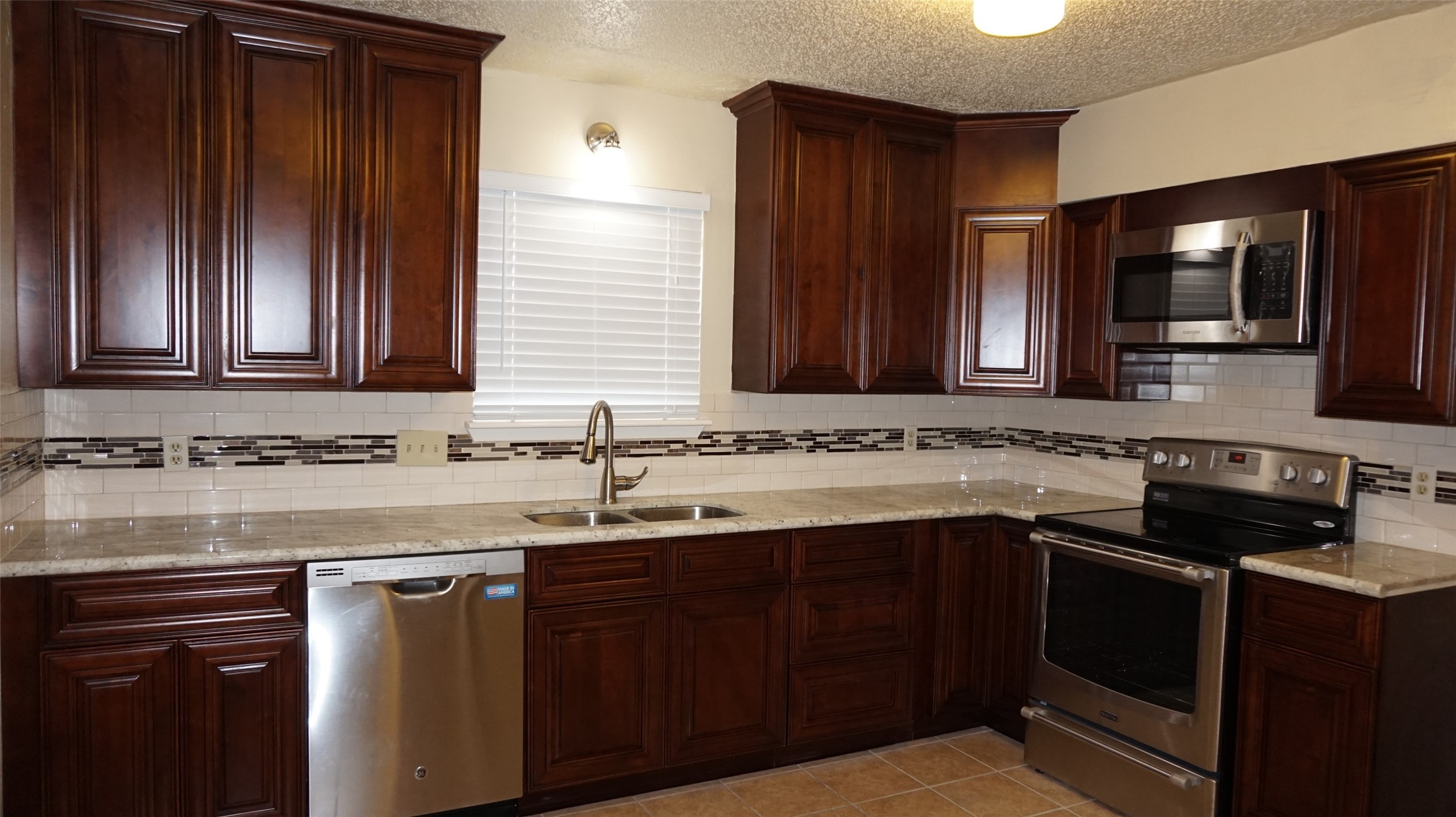 9217 Carousel Lane, Houston, TX 77080