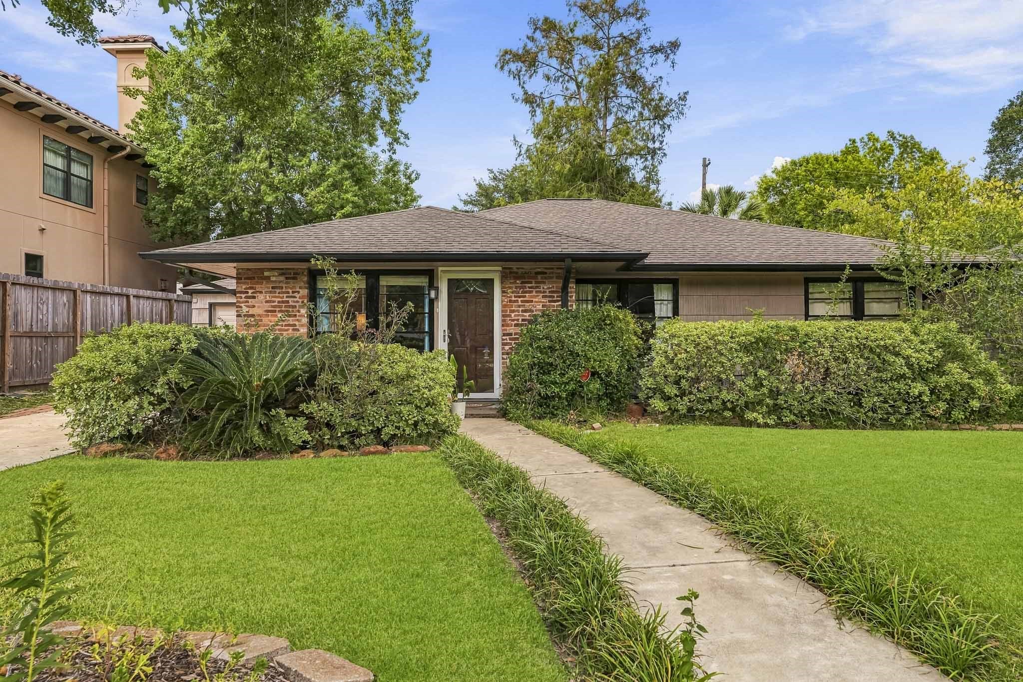 4612 Evergreen Street, Bellaire, TX 77401 4612 Evergreen Street, Bellaire, TX 77401