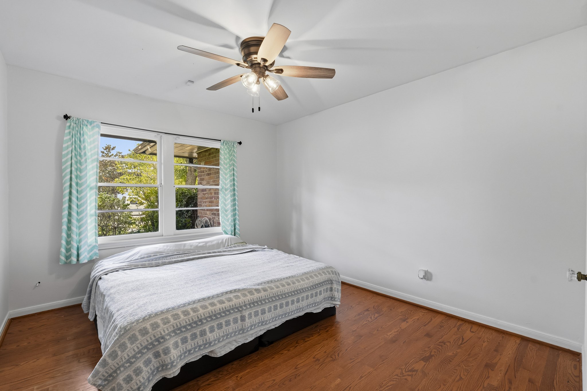 4612 Evergreen Street, Bellaire, TX 77401