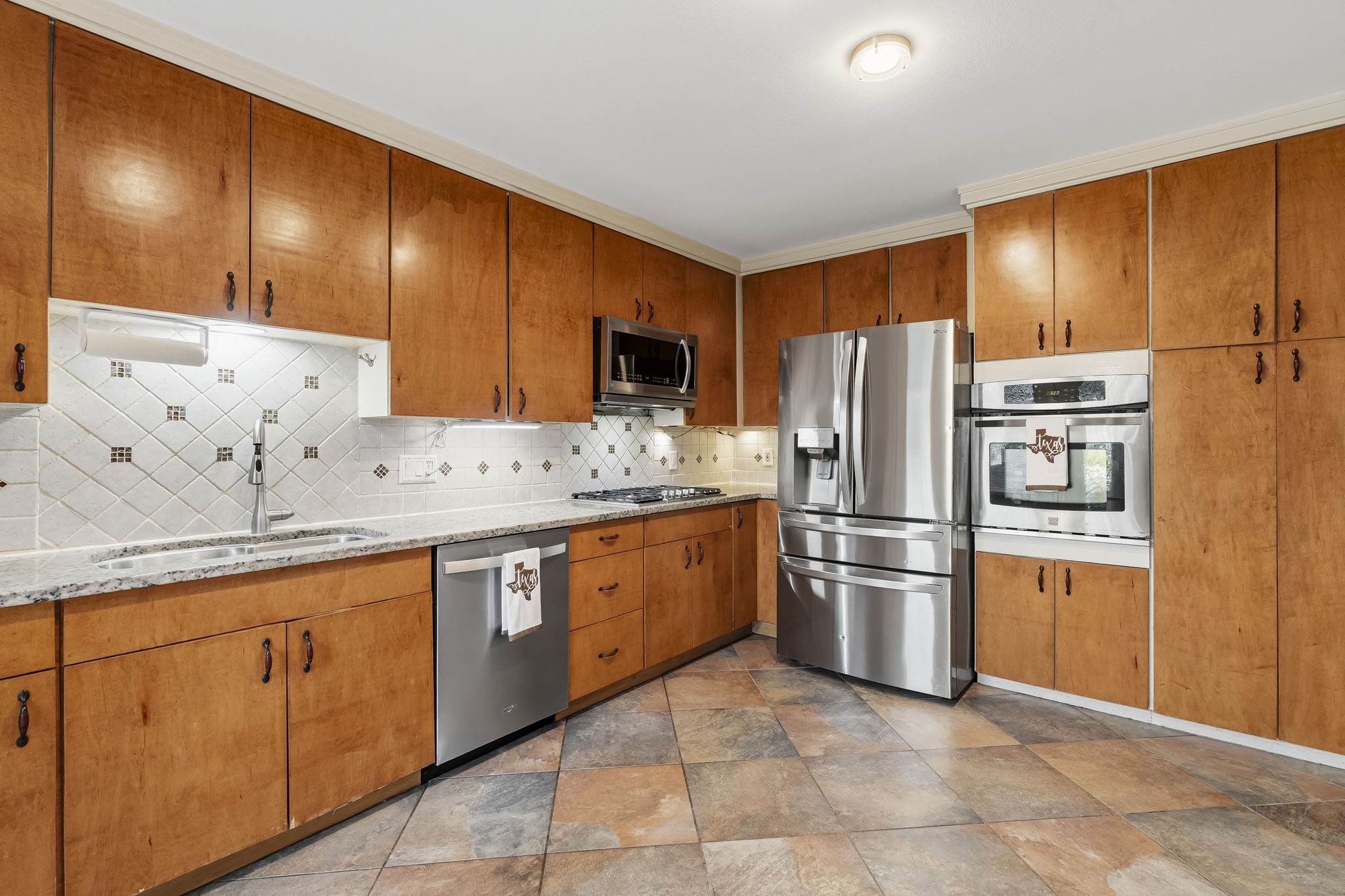 4612 Evergreen Street, Bellaire, TX 77401