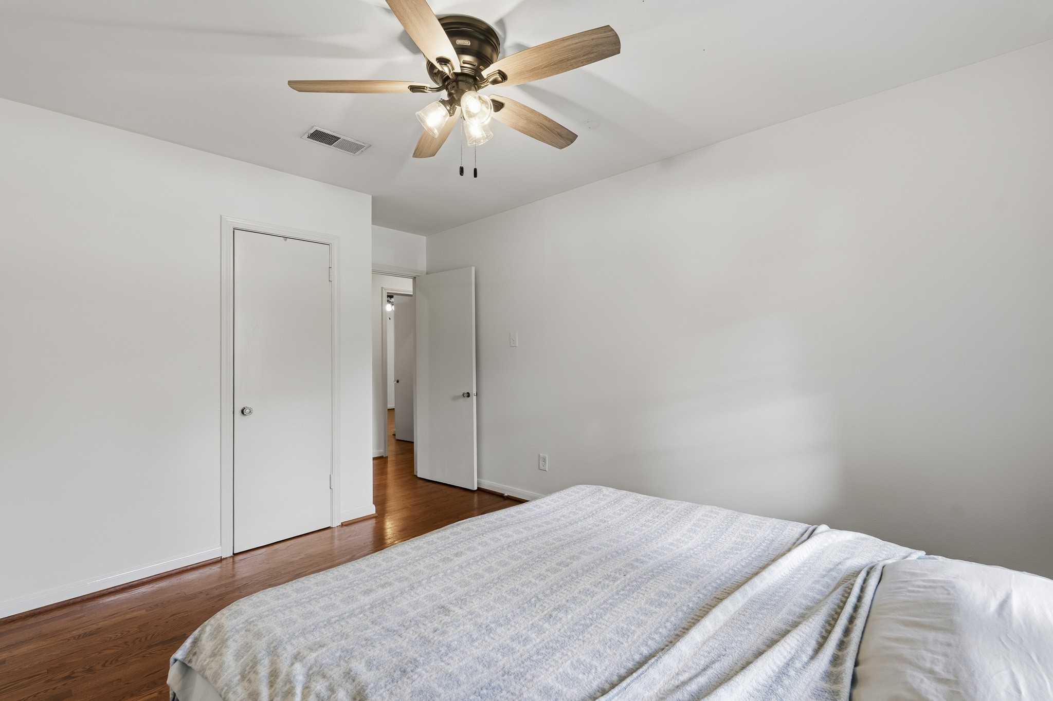 4612 Evergreen Street, Bellaire, TX 77401