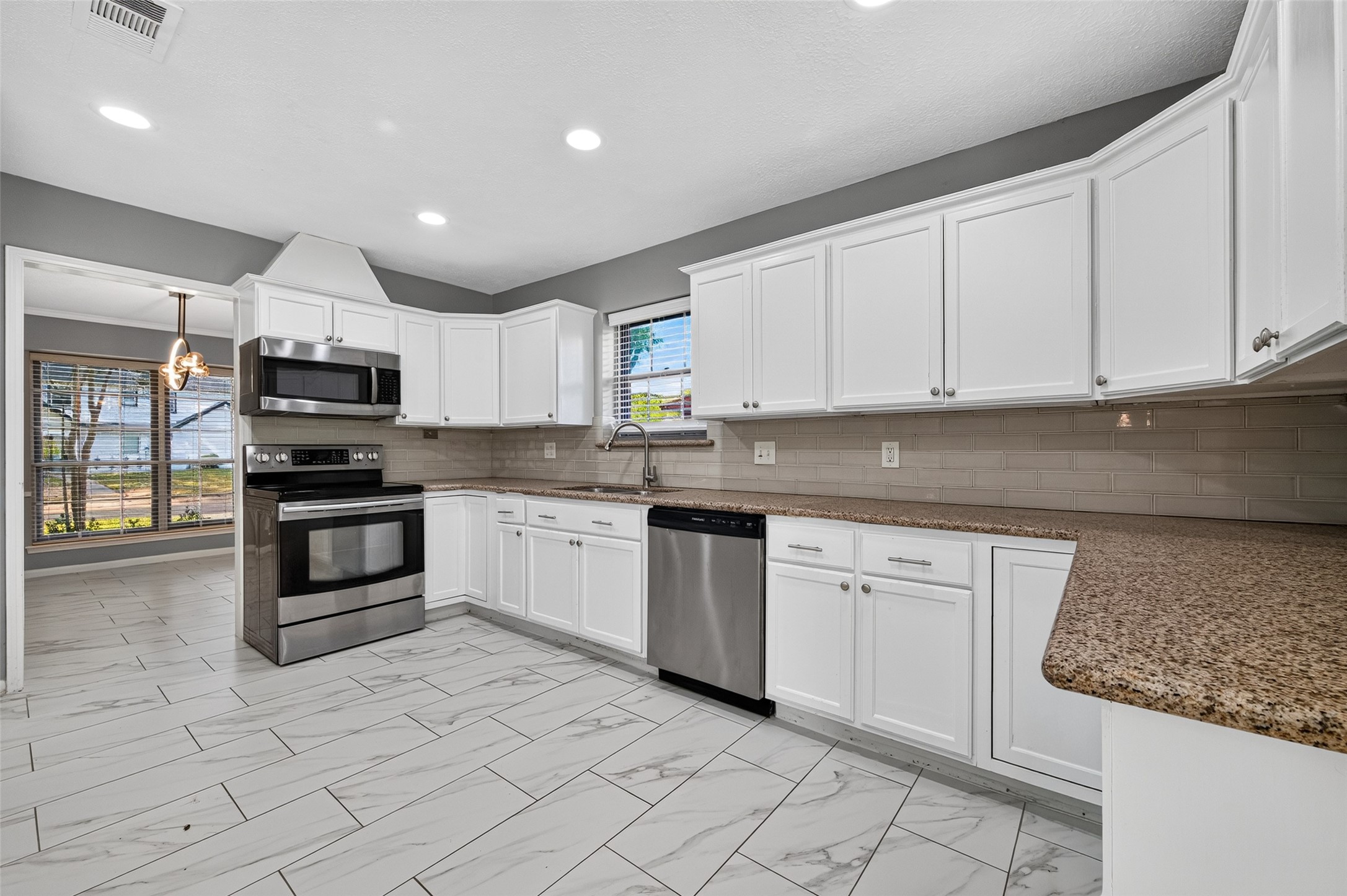 723 Leaflet Lane, Spring, TX 77388