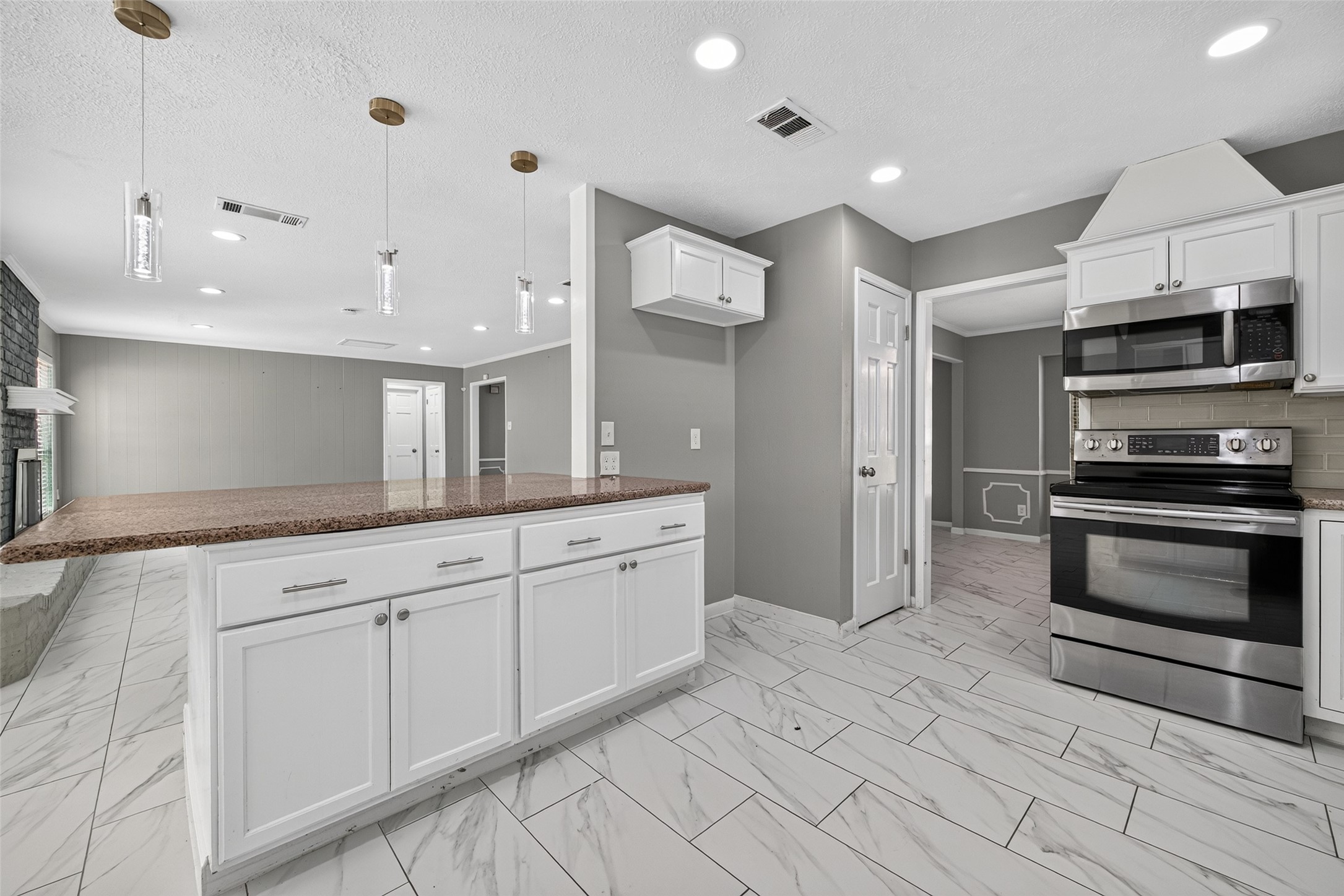 723 Leaflet Lane, Spring, TX 77388