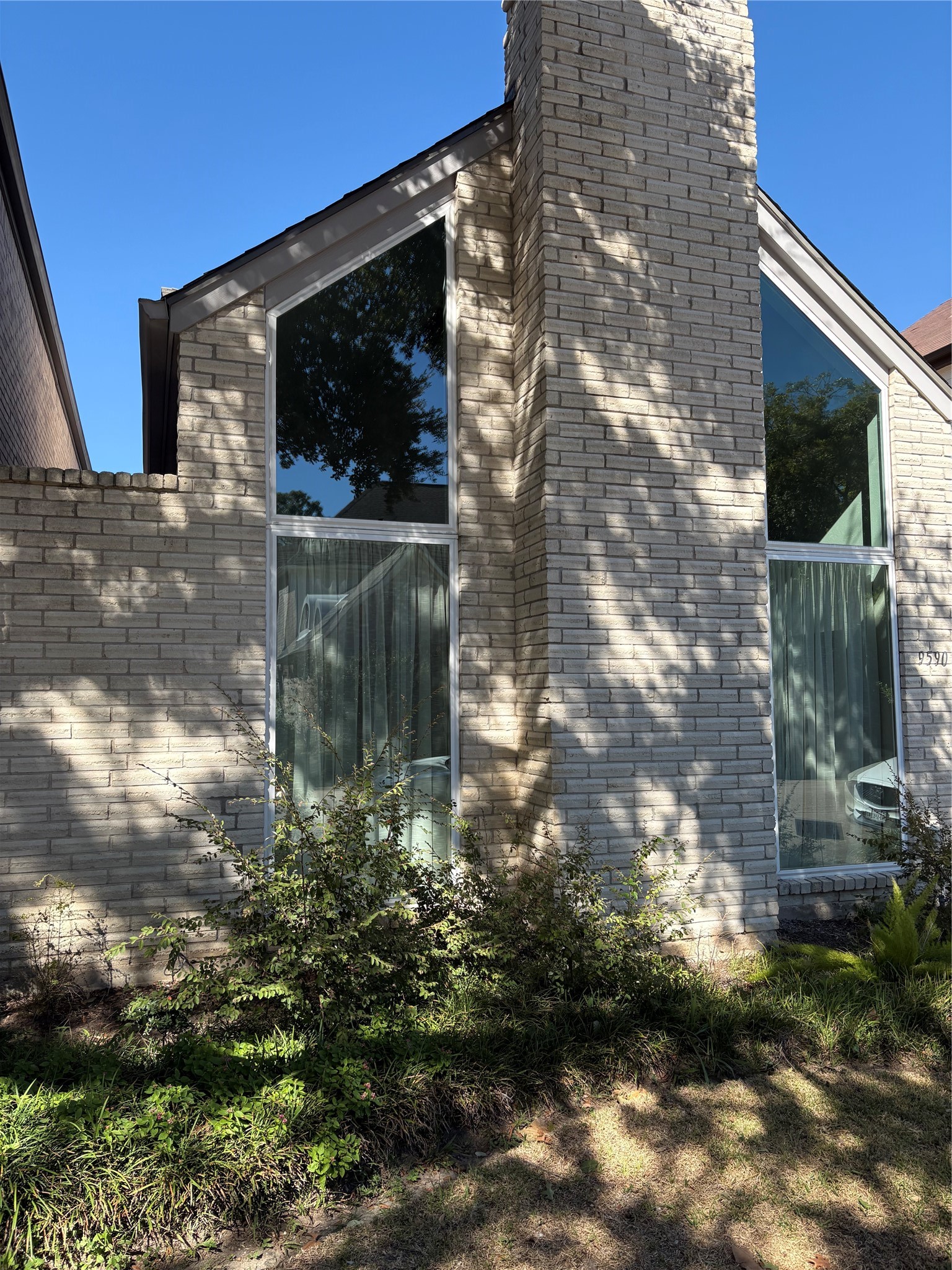 9590 Doliver Drive, Houston, TX 77063 9590 Doliver Drive, Houston, TX 77063
