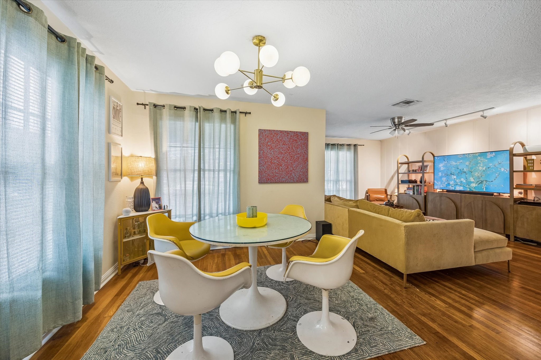 5101 Beech Street, Bellaire, TX 77401 5101 Beech Street, Bellaire, TX 77401