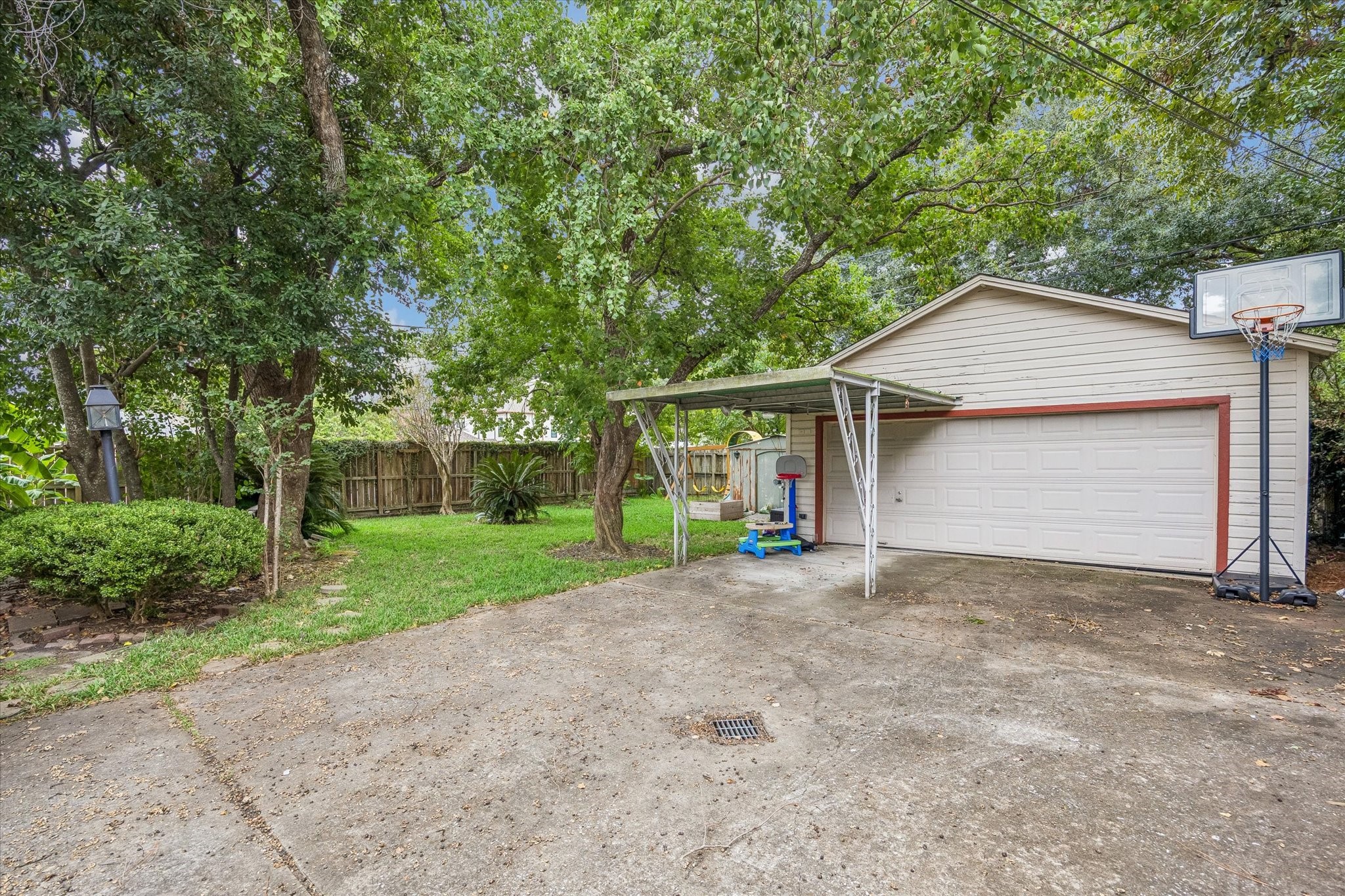 5101 Beech Street, Bellaire, TX 77401