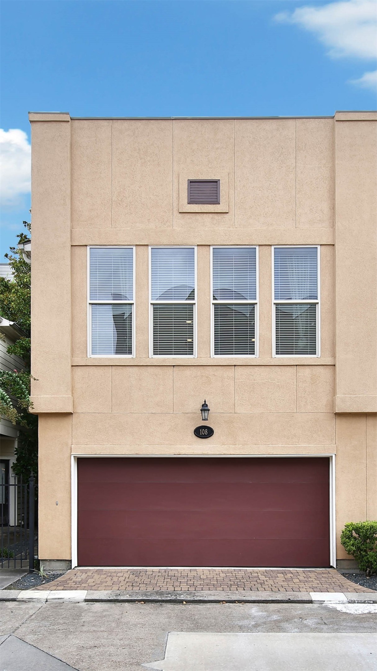 108 Riley Lane, Houston, TX 77003
