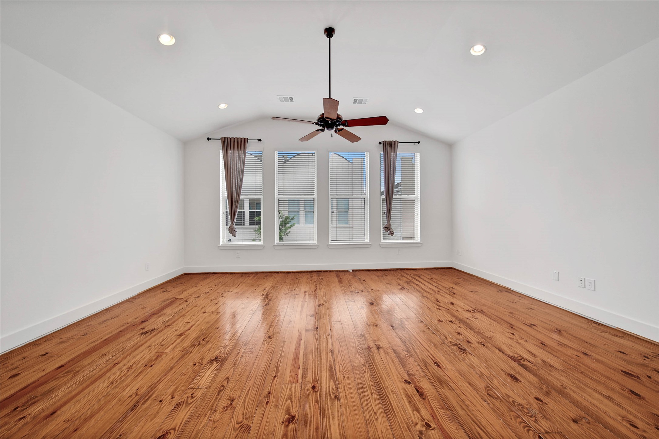 108 Riley Lane, Houston, TX 77003
