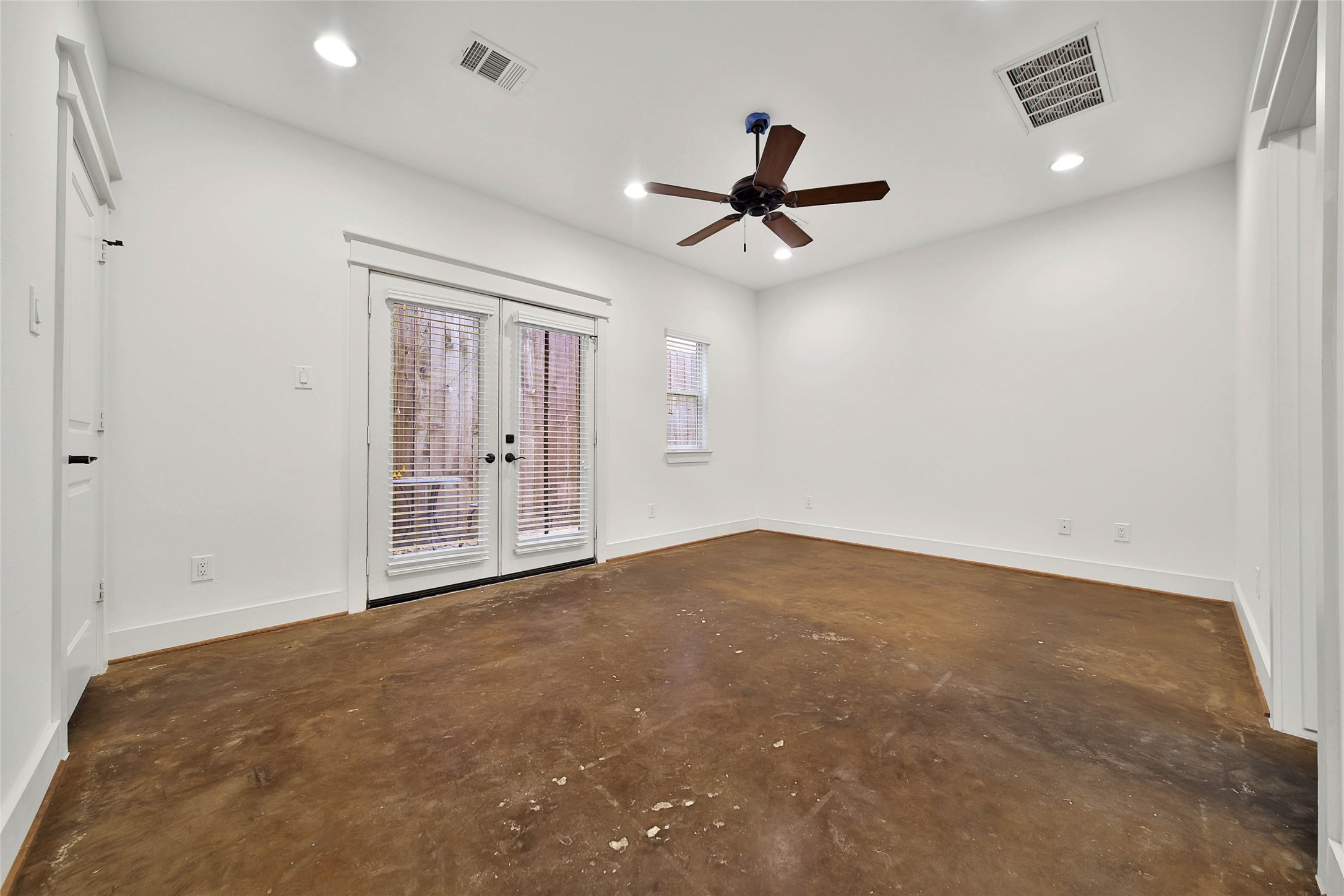 108 Riley Lane, Houston, TX 77003