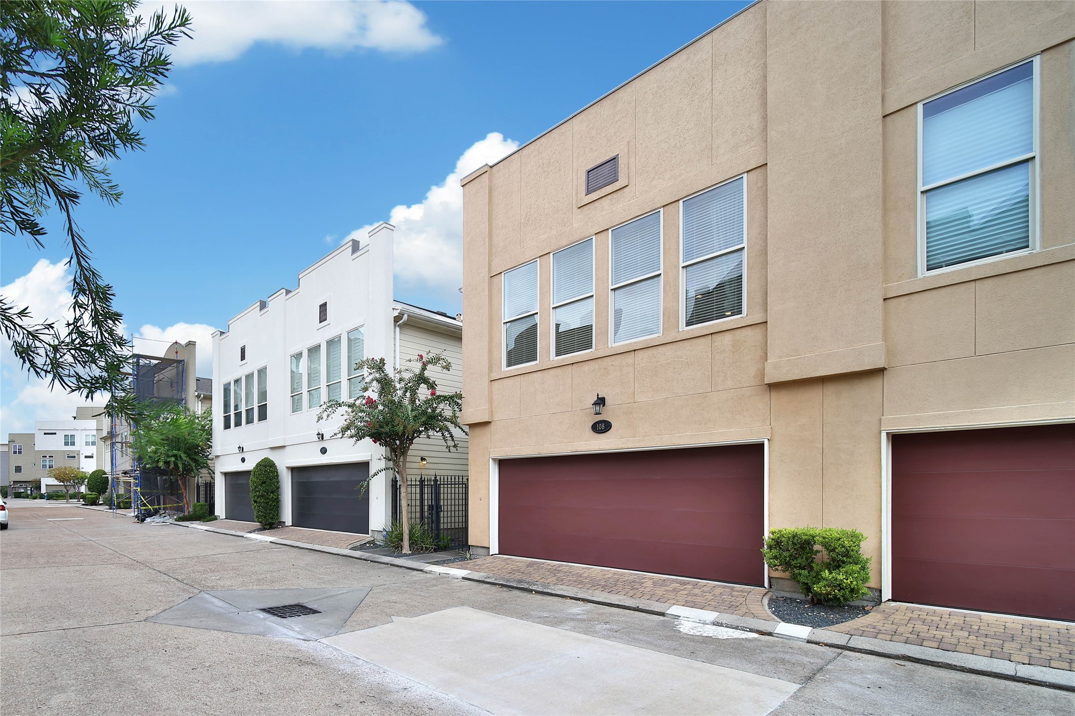 108 Riley Lane, Houston, TX 77003