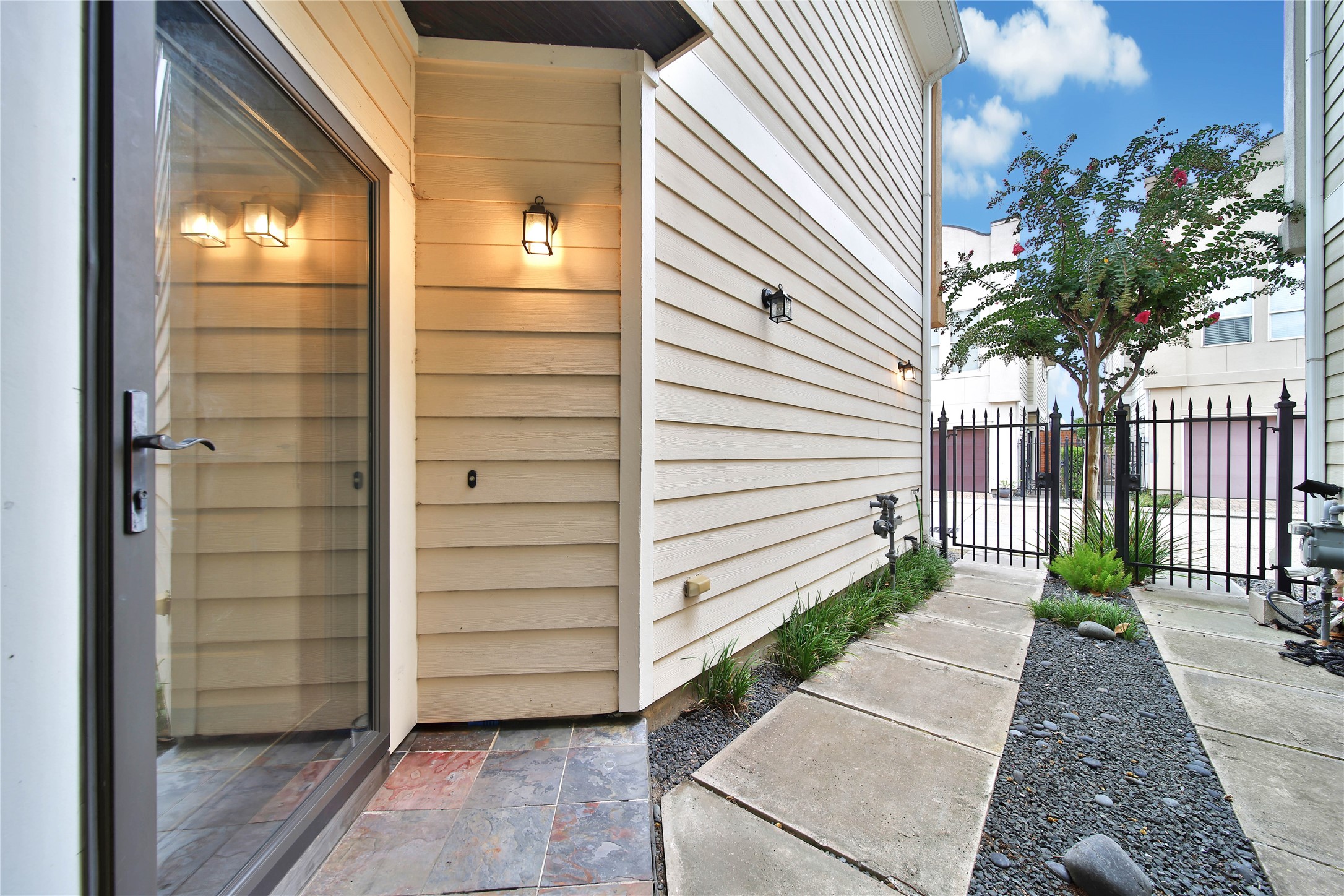 108 Riley Lane, Houston, TX 77003