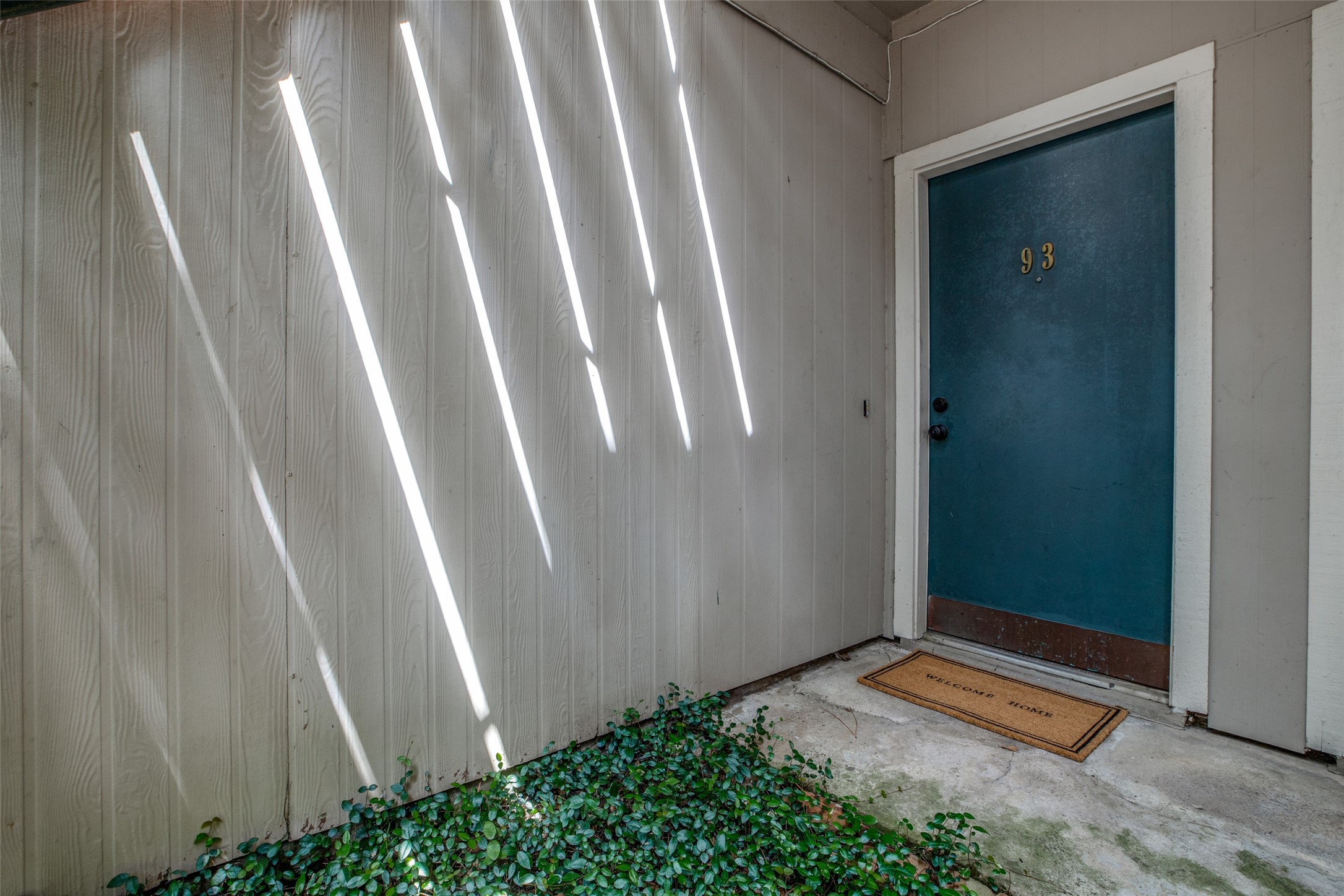 Condo Entry--Welcome Home!