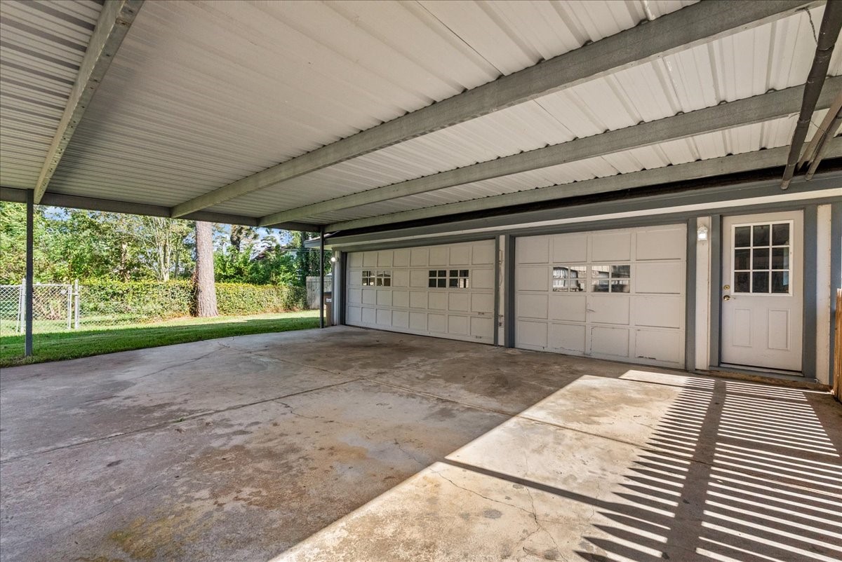 2904 Frostwood Circle, Dickinson, TX 77539
