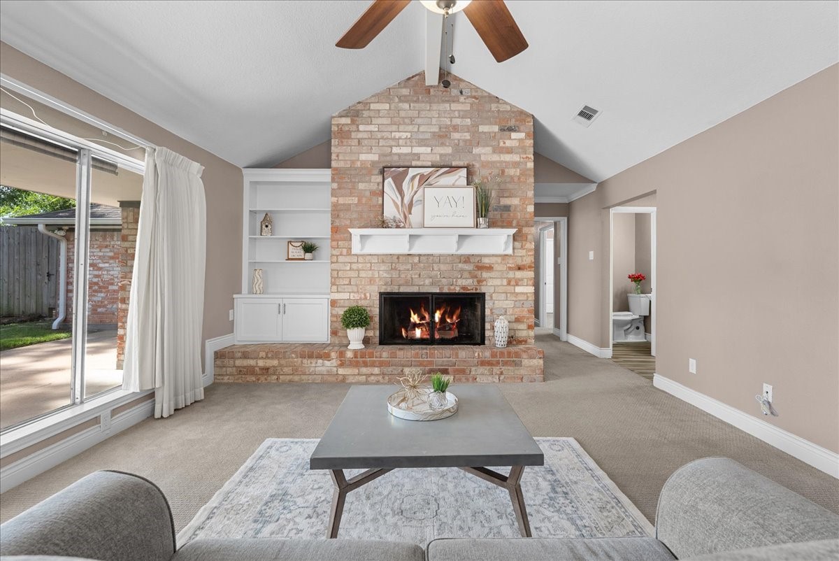 2904 Frostwood Circle, Dickinson, TX 77539