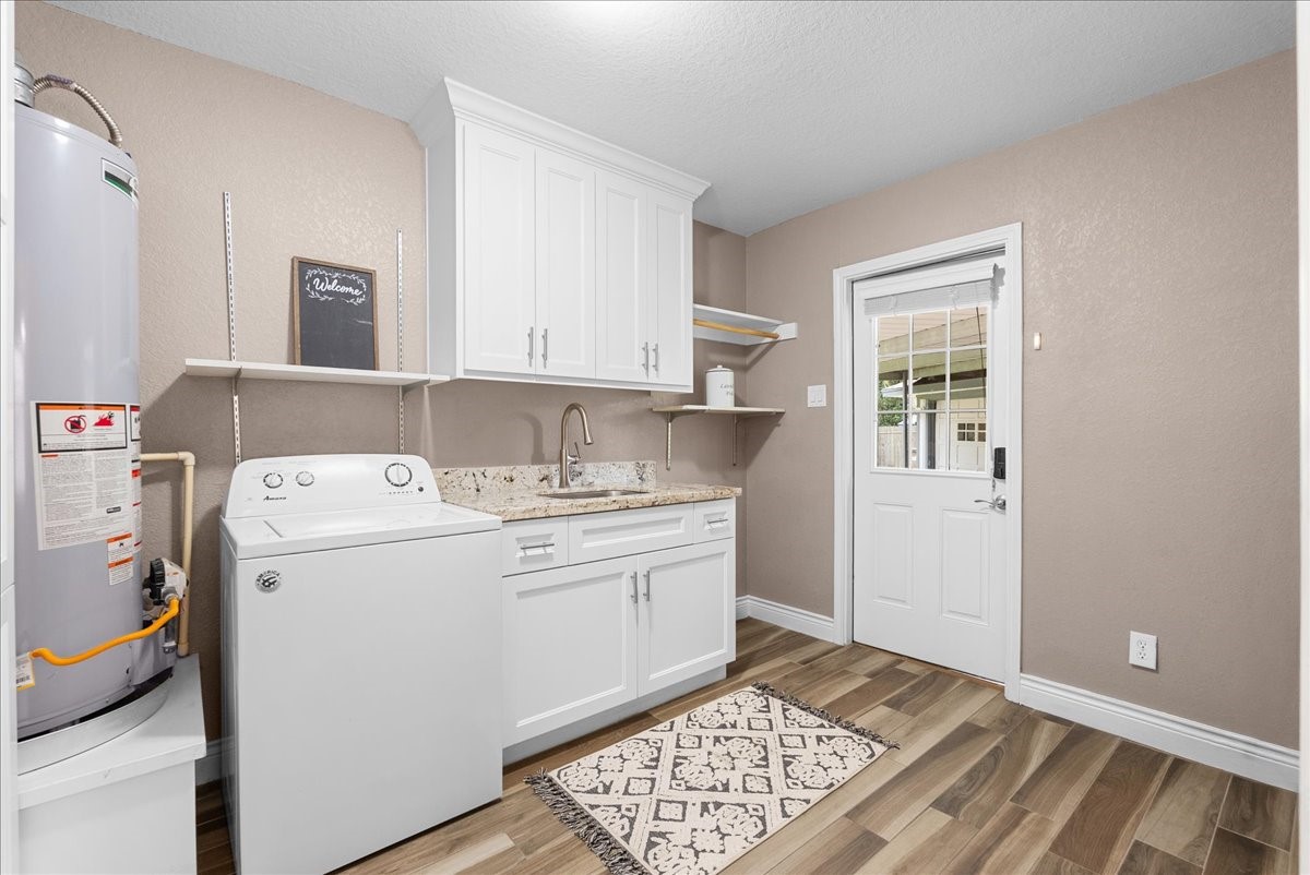 2904 Frostwood Circle, Dickinson, TX 77539