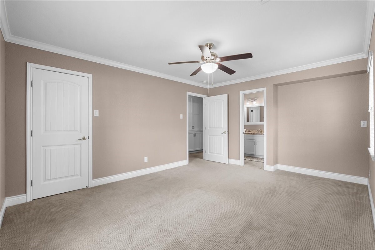 2904 Frostwood Circle, Dickinson, TX 77539