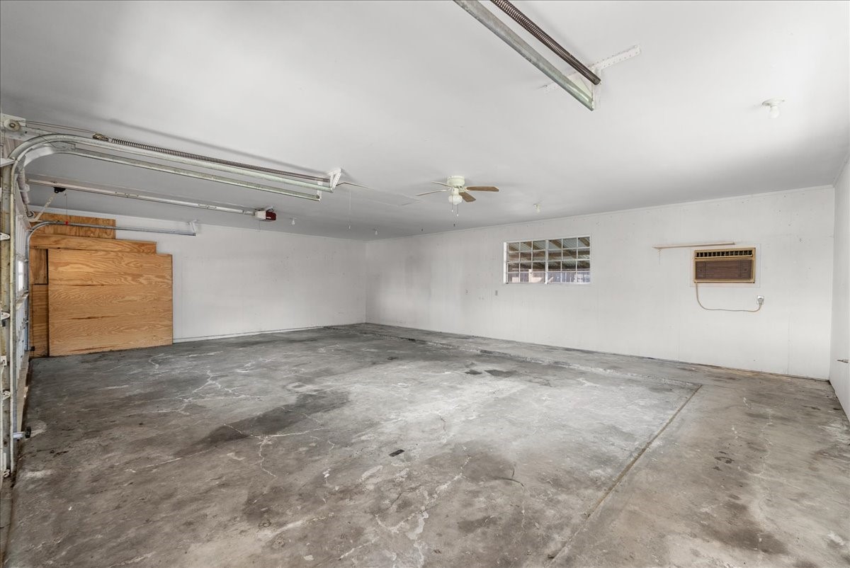 2904 Frostwood Circle, Dickinson, TX 77539
