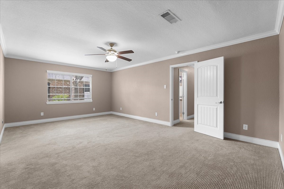 2904 Frostwood Circle, Dickinson, TX 77539