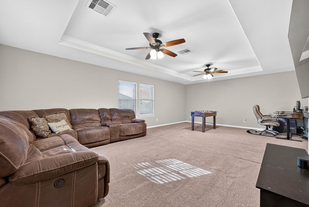 HUUUUUGE flex room upstairs leaving you with endless options: gym, movie room, homeschool area, office, game room