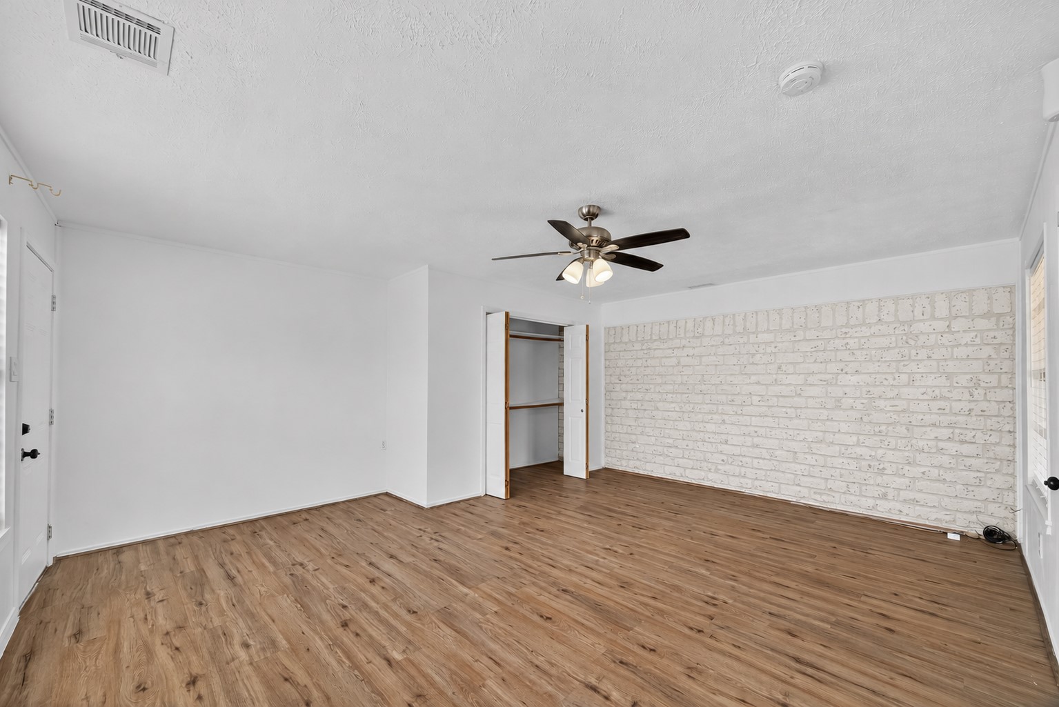 9858 Sageaspen Lane, Houston, TX 77089