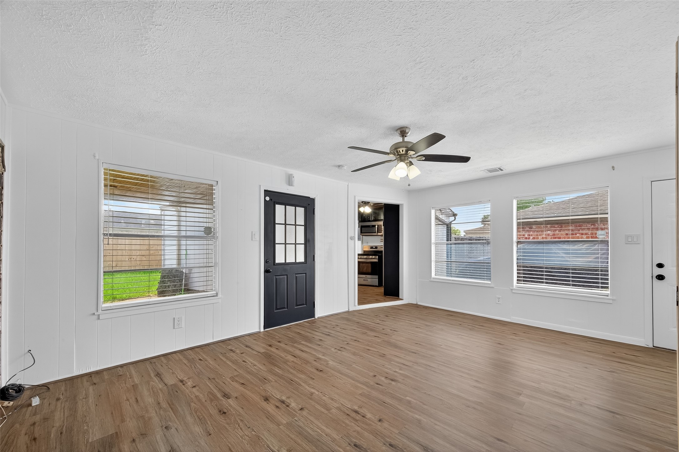 9858 Sageaspen Lane, Houston, TX 77089