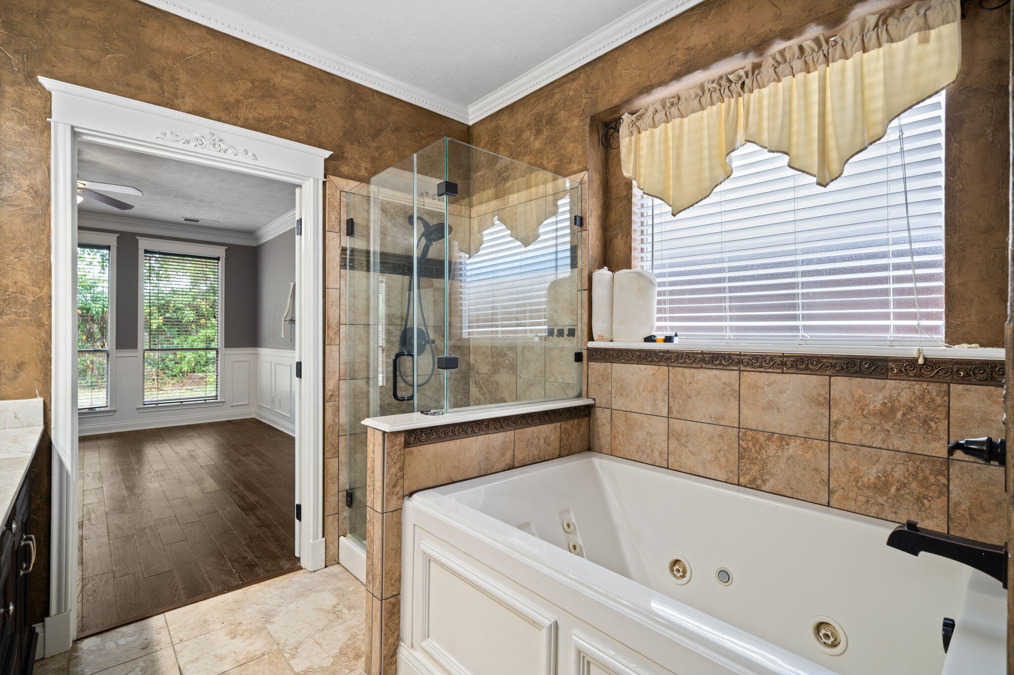 16438 Beewood Glen Drive, Sugar Land, TX 77498