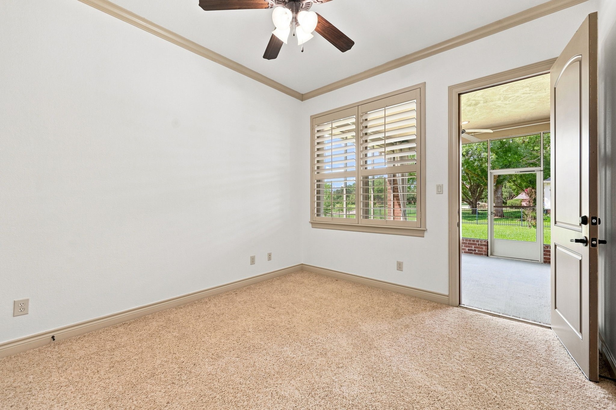 This versatile Flex Room offers endless possibilities and can easily be used as an additional Bedroom, Hobby Room, Home Gym, or Private Retreat. The room features direct access to the screened-in back patio, creating a wonderful connection to the outdoors, along with direct access to a Full Bathroom and a spacious walk-in closet. Its flexible design makes it an exceptional space that can adapt to your lifestyle and needs.