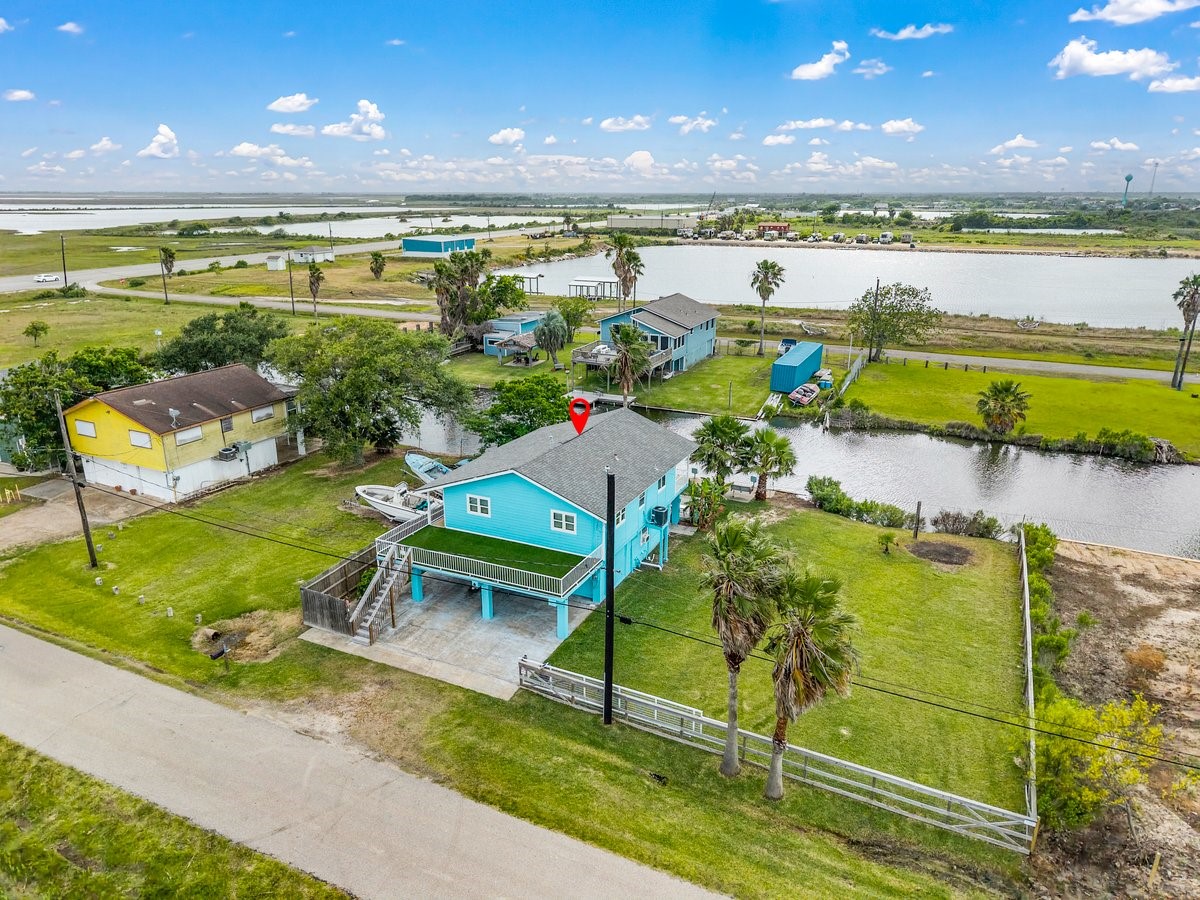 Great location, just a short drive to Houston