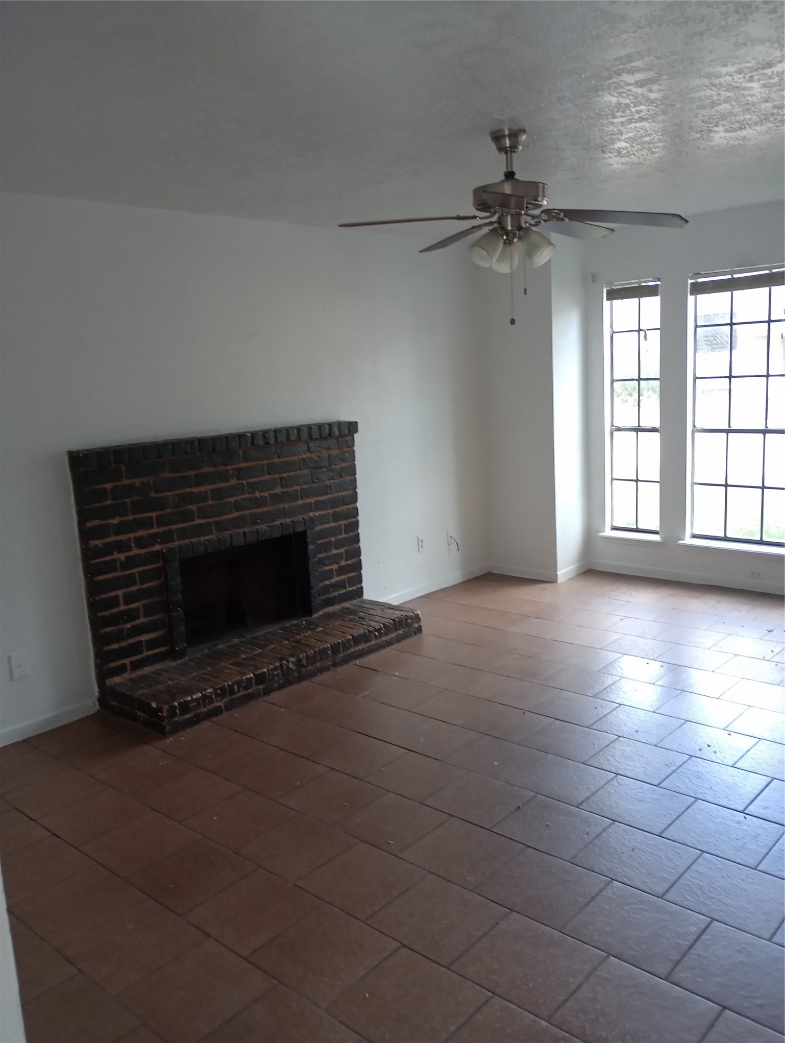 10115 Emerald Park Drive, Houston, TX 77070 10115 Emerald Park Drive, Houston, TX 77070