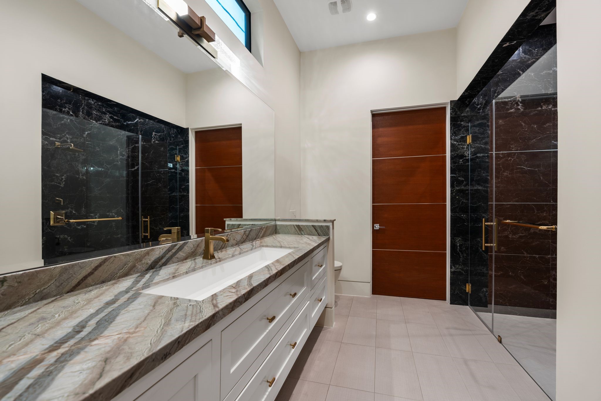 Secondary Bedroom | En suite