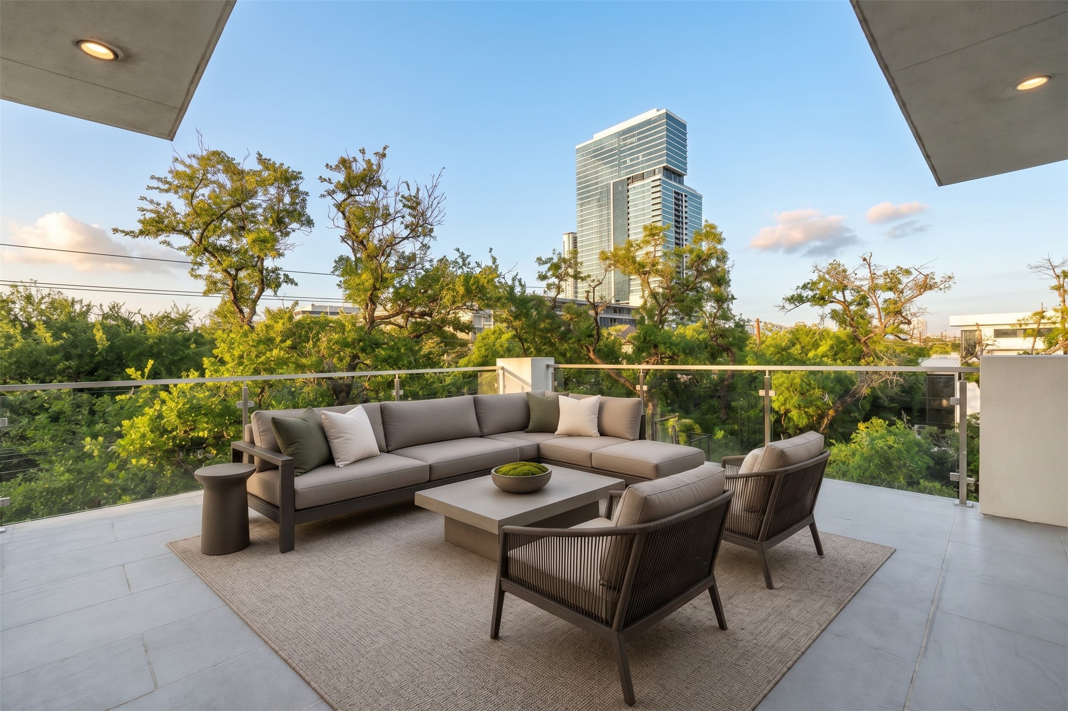 Terrace - staged virtually.