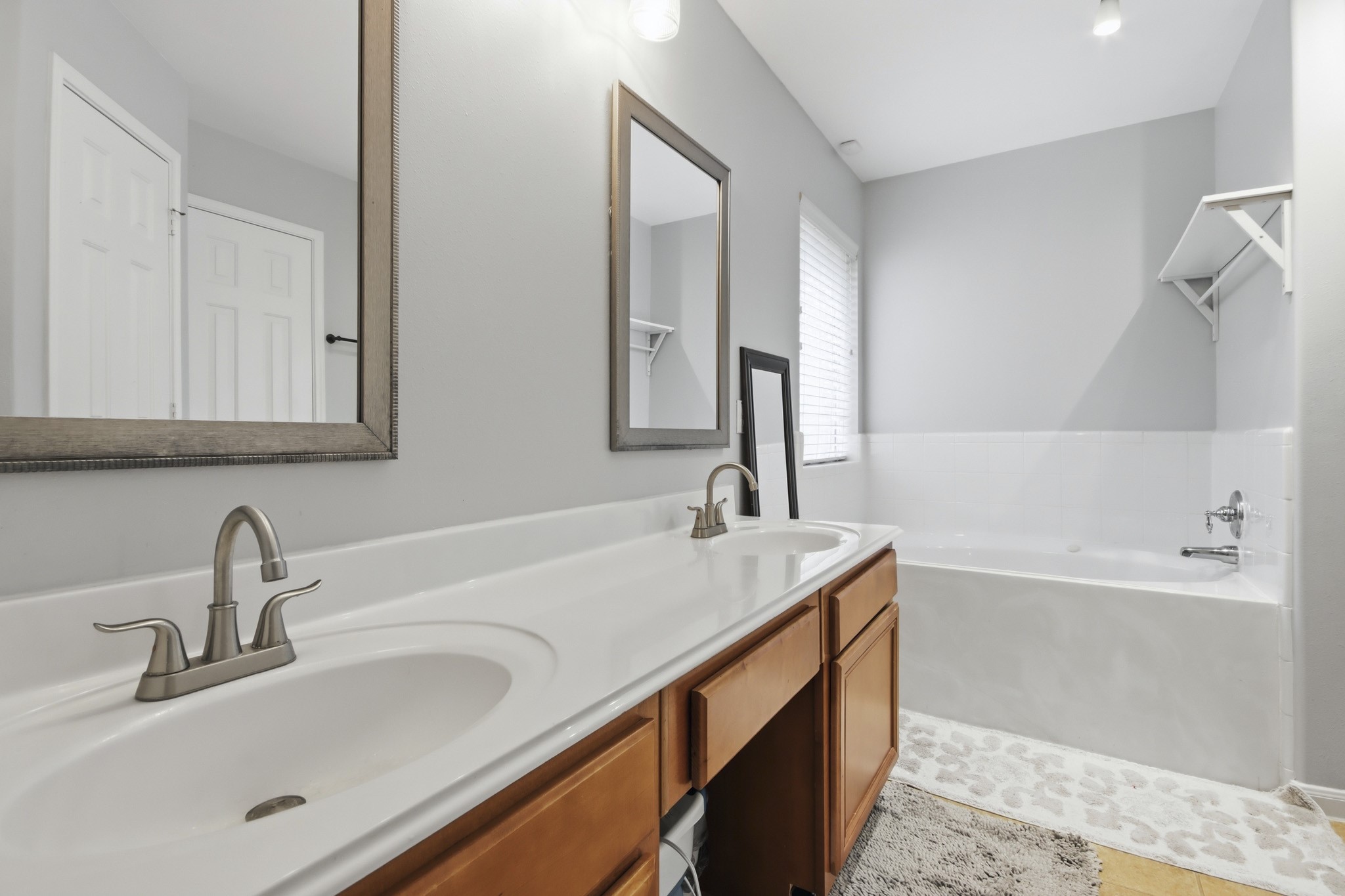 25450 Barmby Drive, Tomball, TX 77375