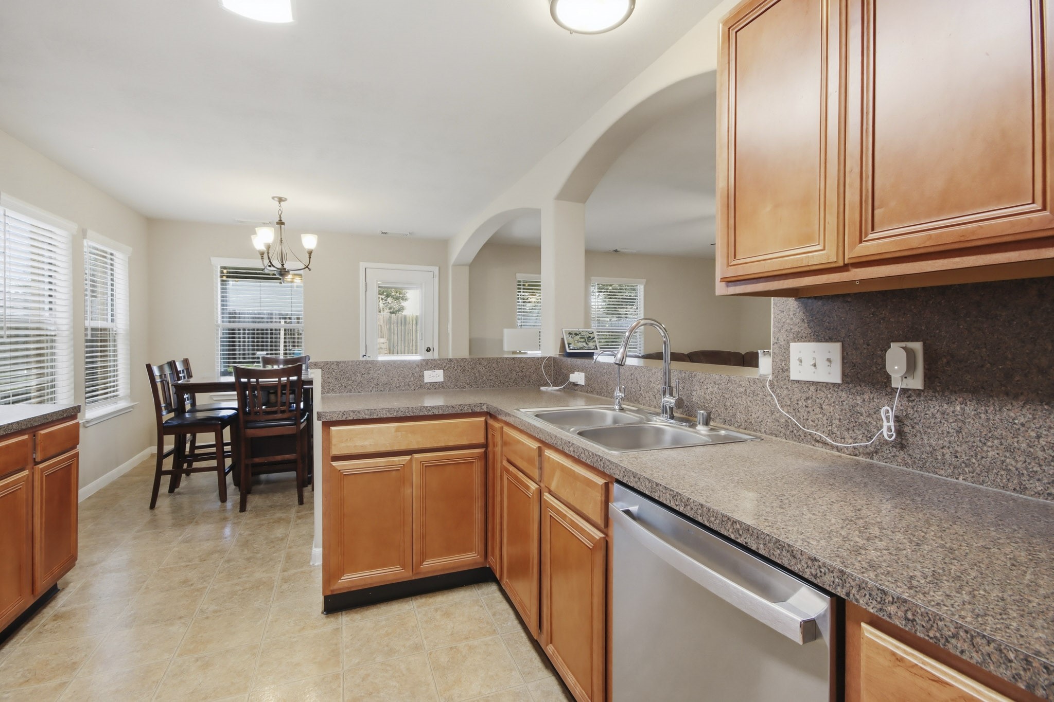 25450 Barmby Drive, Tomball, TX 77375 25450 Barmby Drive, Tomball, TX 77375
