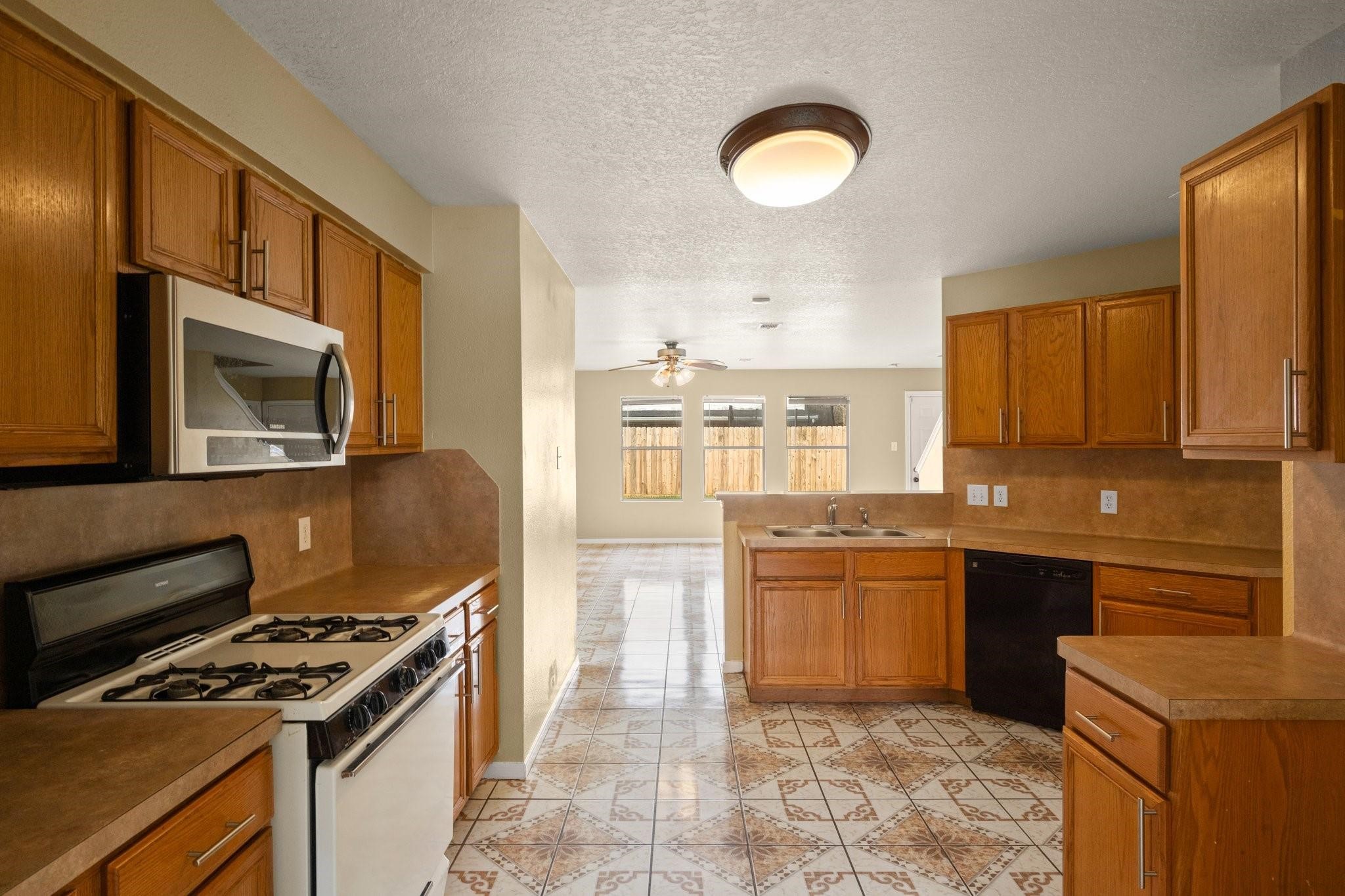 1119 Mossy Branch Street, Houston, TX 77073