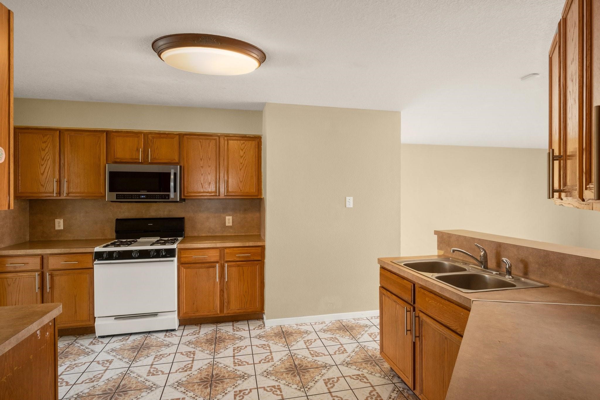 1119 Mossy Branch Street, Houston, TX 77073