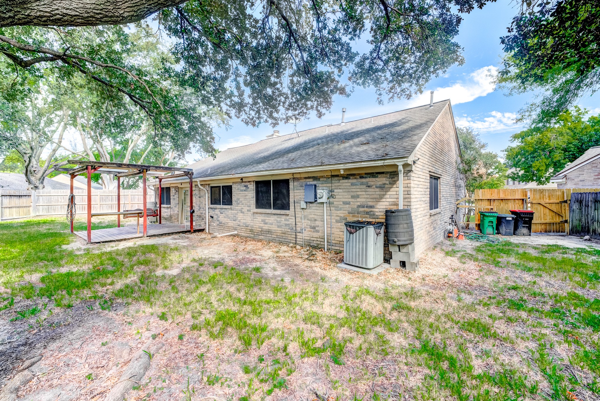 9607 Yearling Court, Houston, TX 77065
