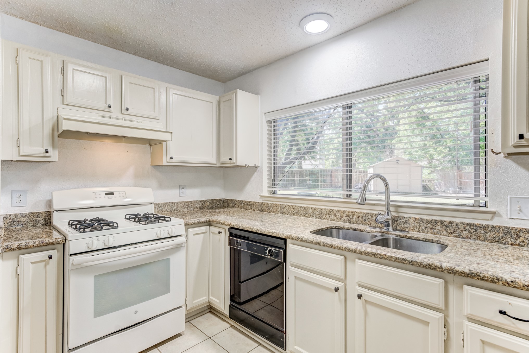 9607 Yearling Court, Houston, TX 77065
