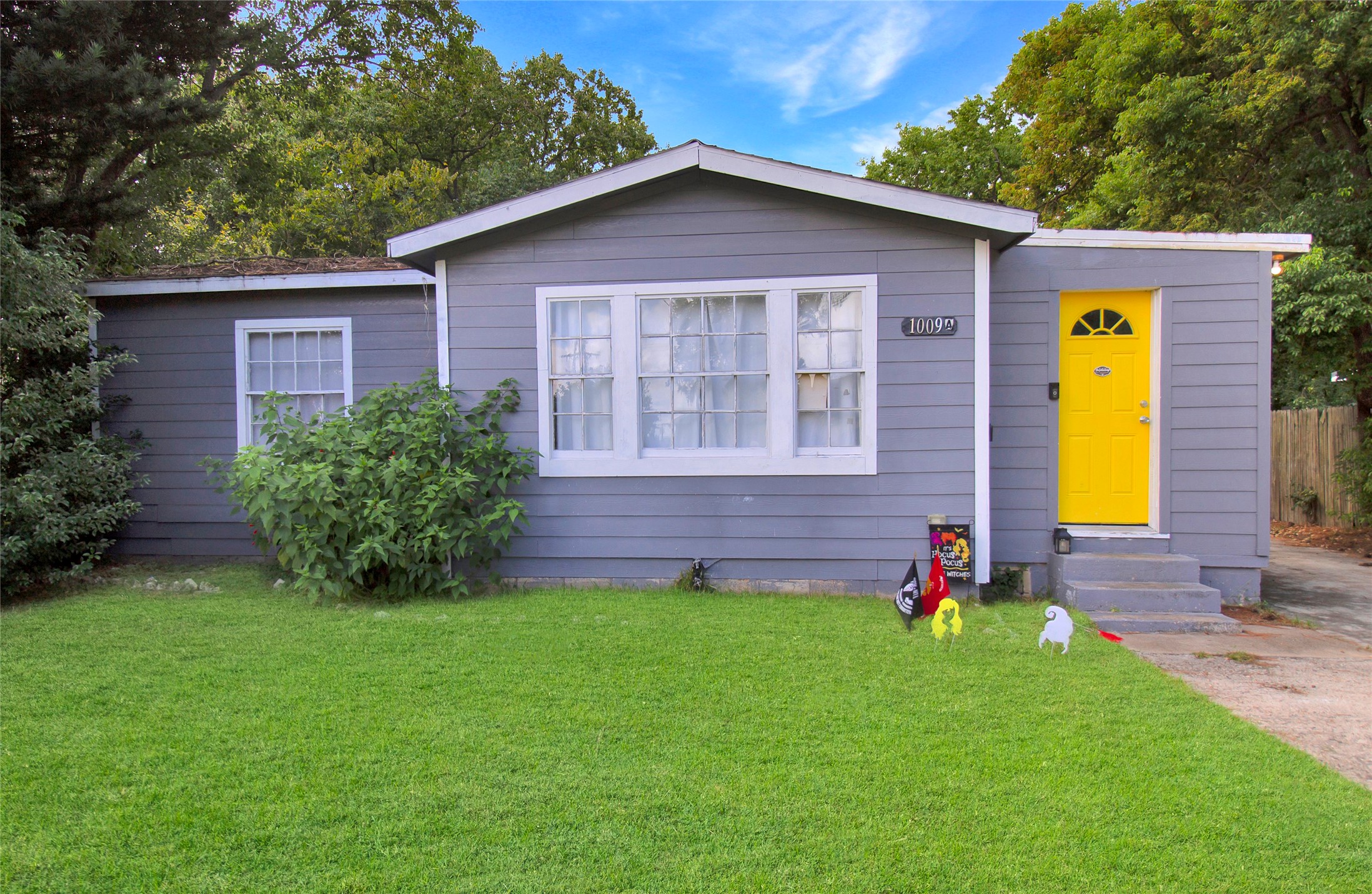 1009 11th Street N, Texas City, TX 77590 1009 11th Street N, Texas City, TX 77590