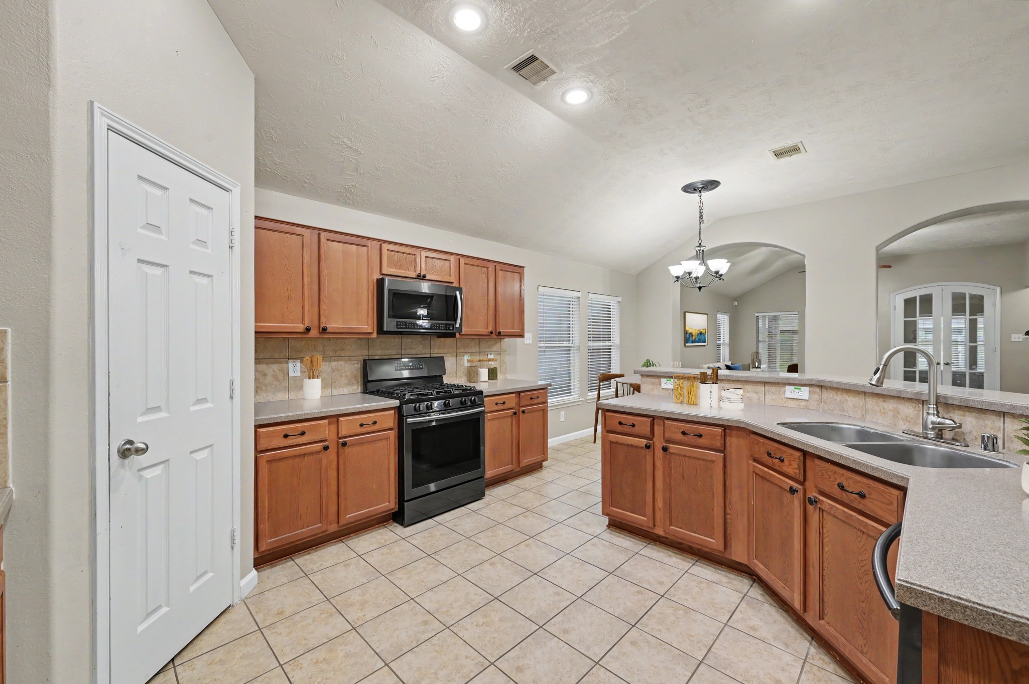 20343 Yosemite Falls Drive, Tomball, TX 77375