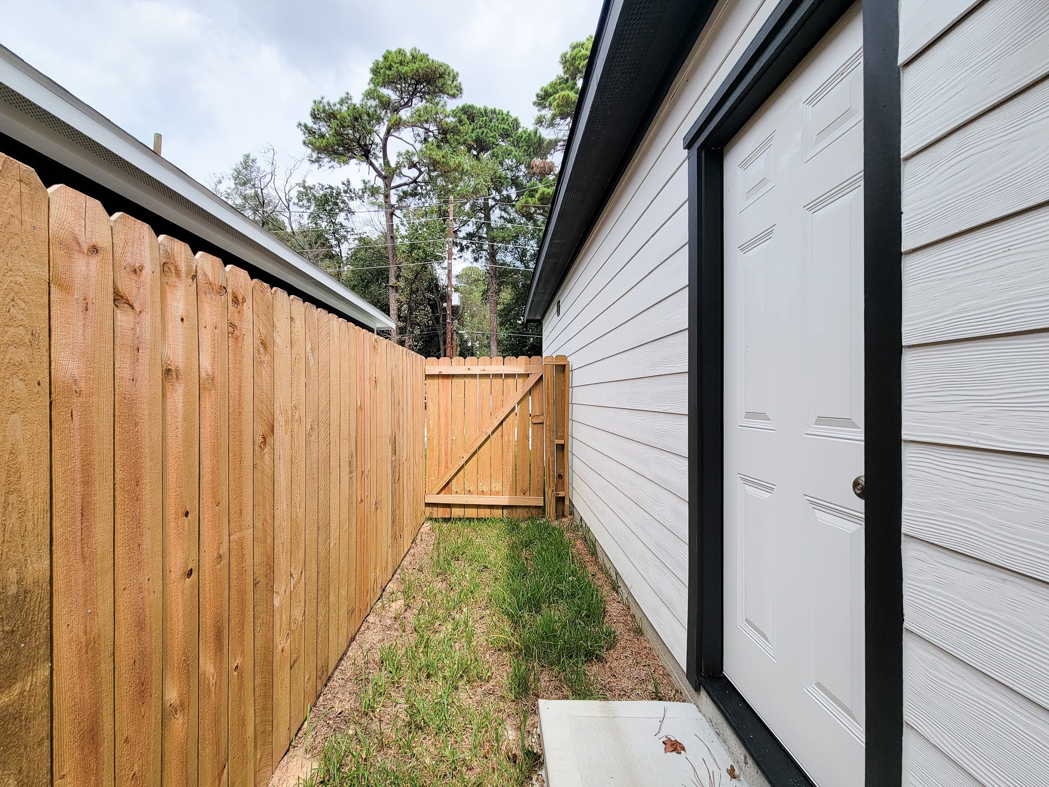 11849 Nelwood Street, Willis, TX 77318