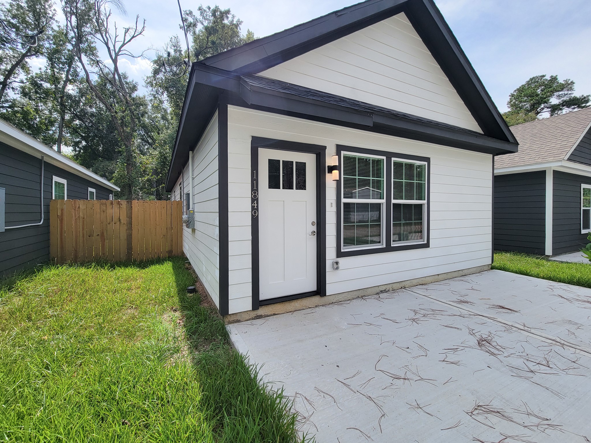 11849 Nelwood Street, Willis, TX 77318
