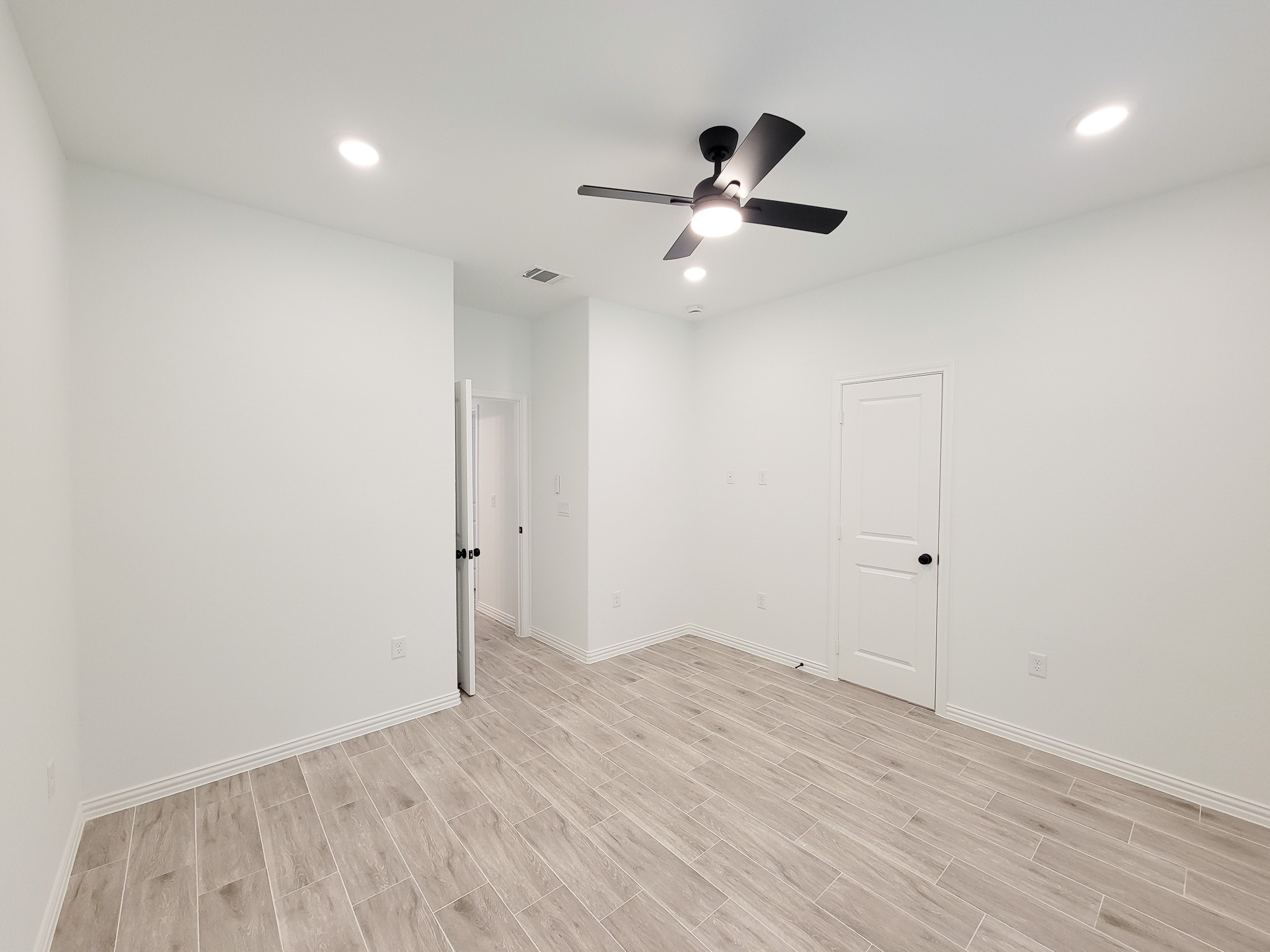 11849 Nelwood Street, Willis, TX 77318