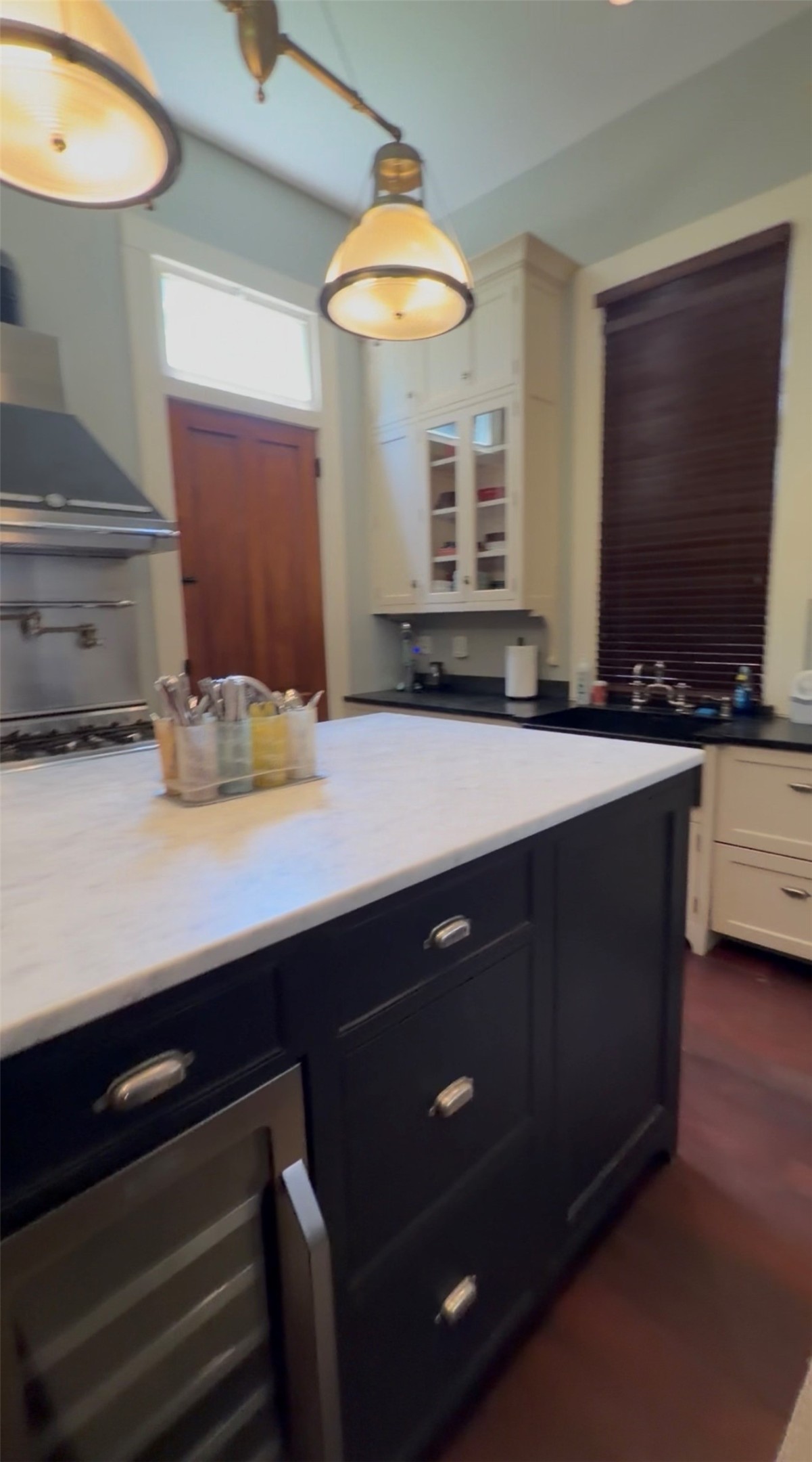 1515 Postoffice Street, Galveston, TX 77550