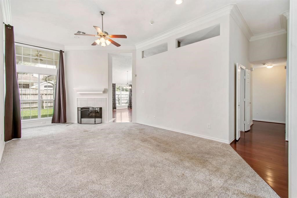 913 Christi Lynn Lane, Conroe, TX 77304