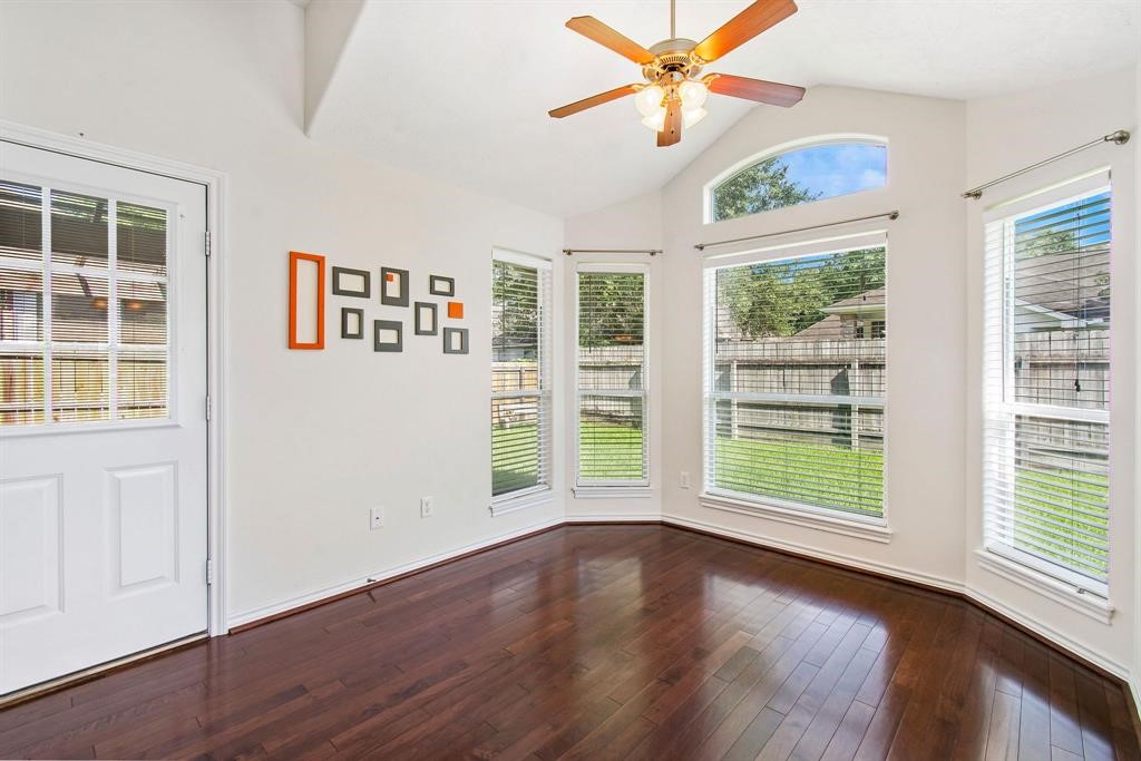 913 Christi Lynn Lane, Conroe, TX 77304