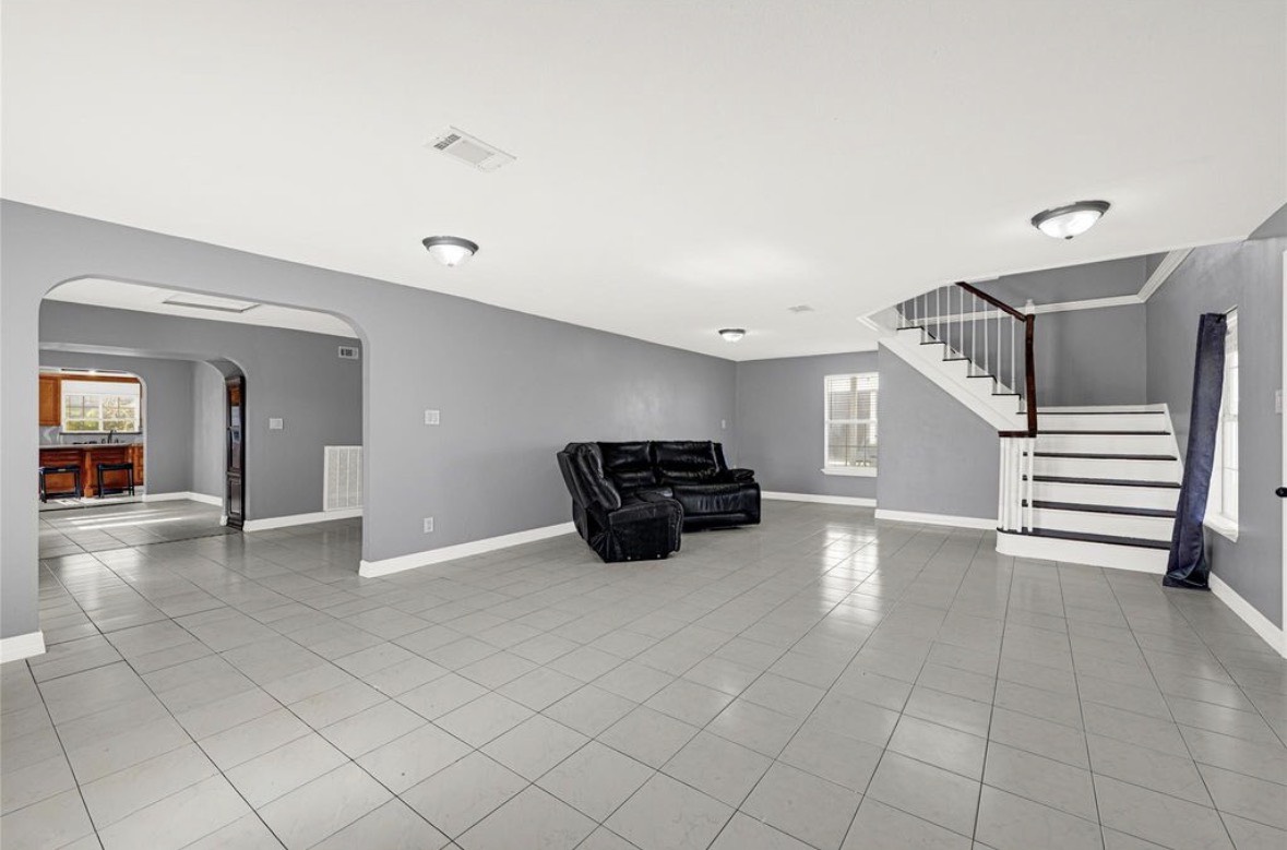 610 12th Street, Dickinson, TX 77539