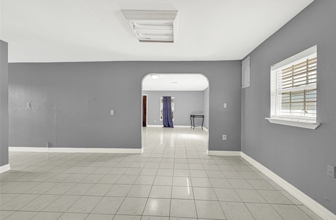 610 12th Street, Dickinson, TX 77539